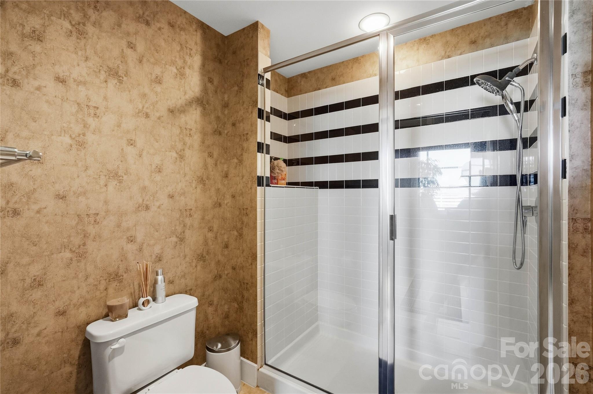505 E 6th Street 1201 Property Photo 25