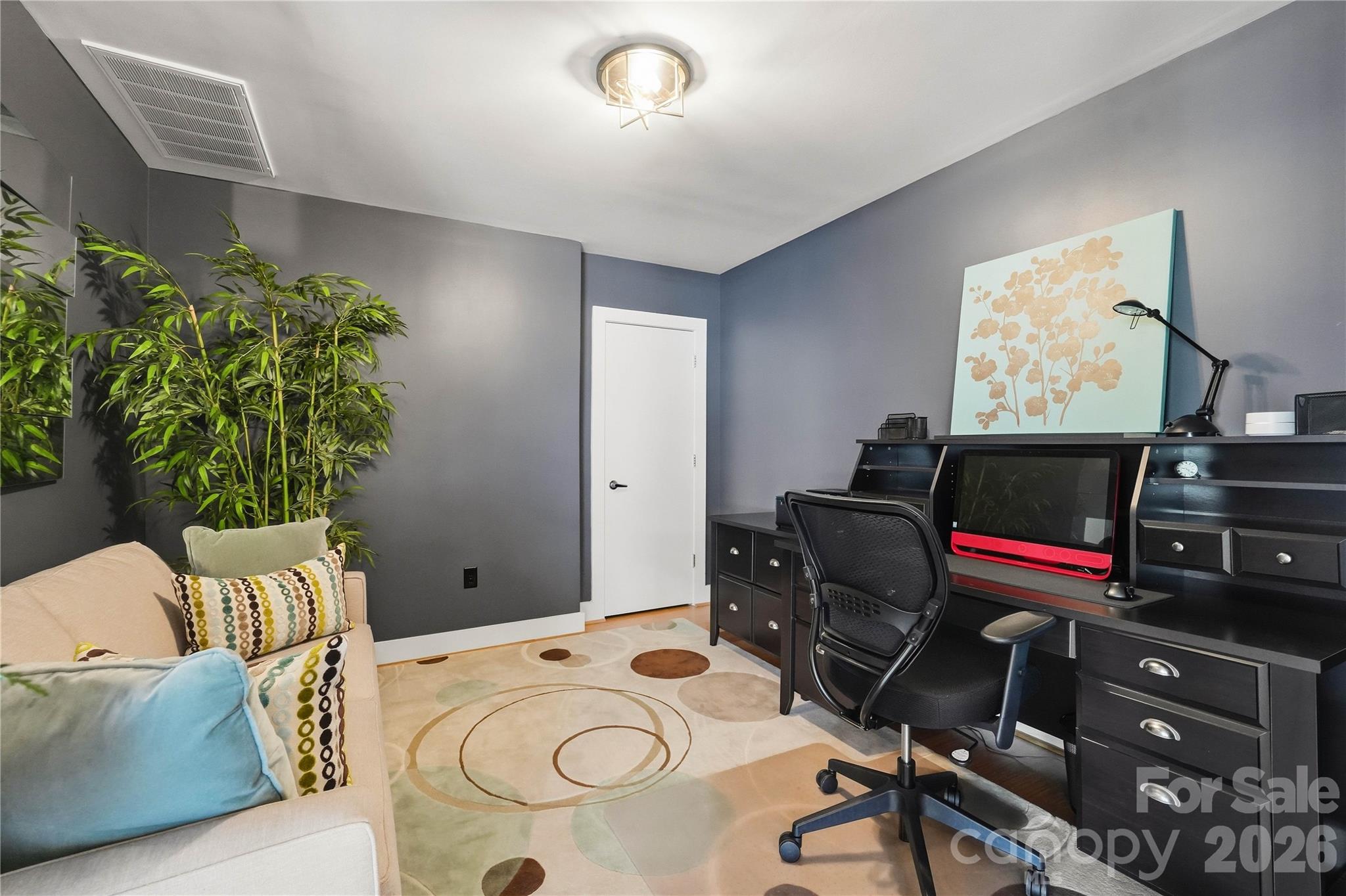 505 E 6th Street 1201 Property Photo 32