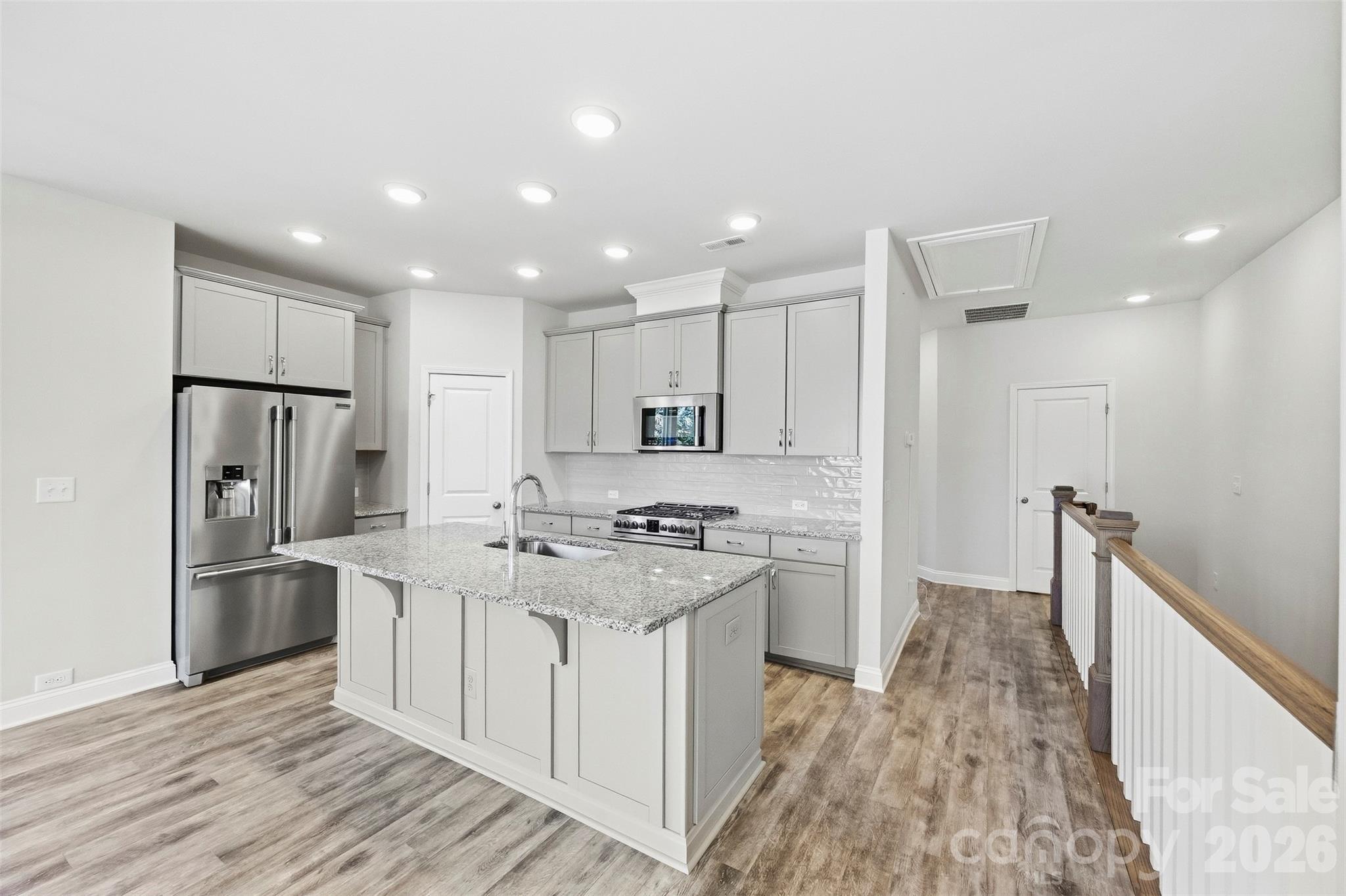 1432 Winding Stream Road Property Photo 4