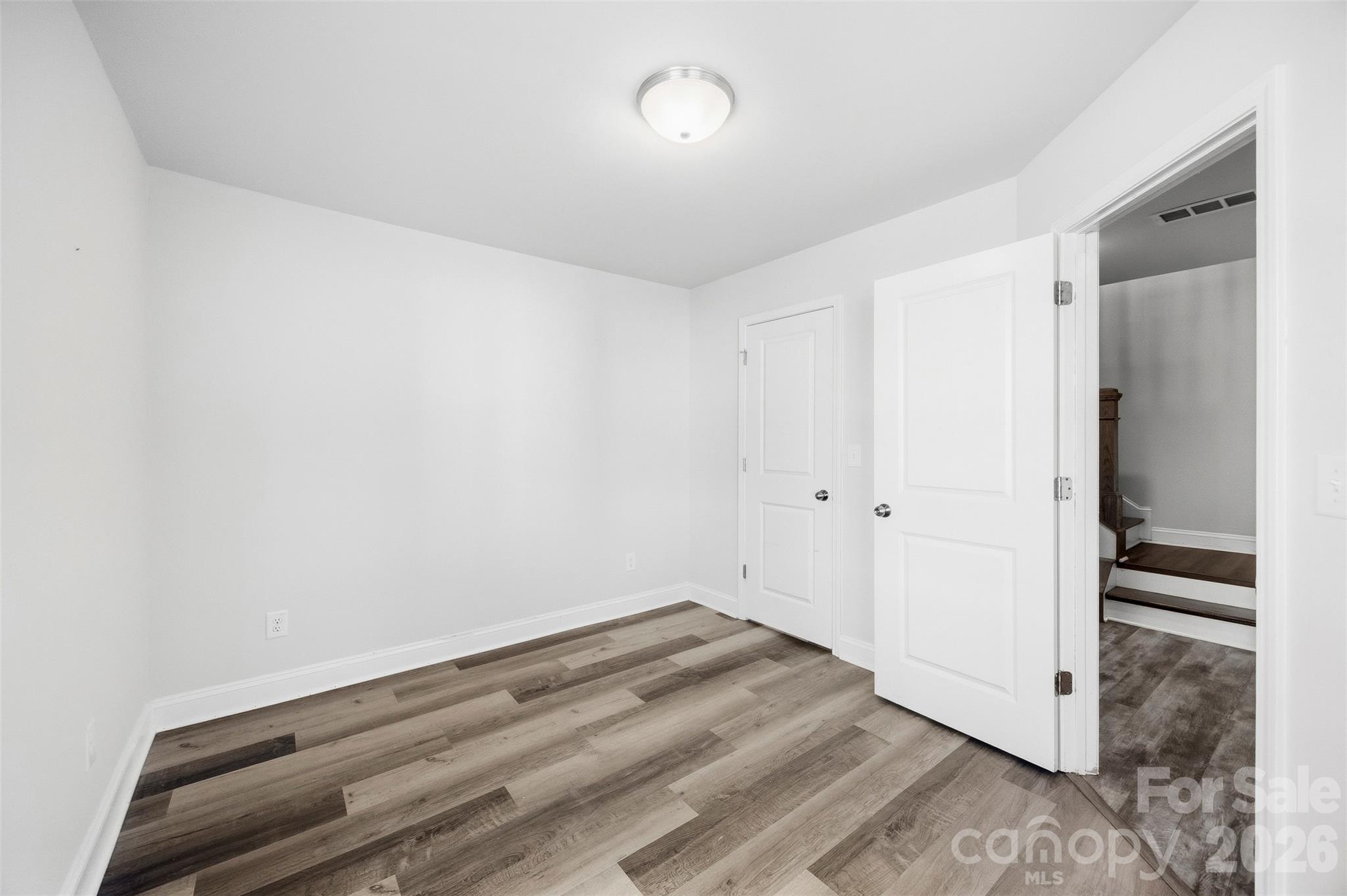 1432 Winding Stream Road Property Photo 24