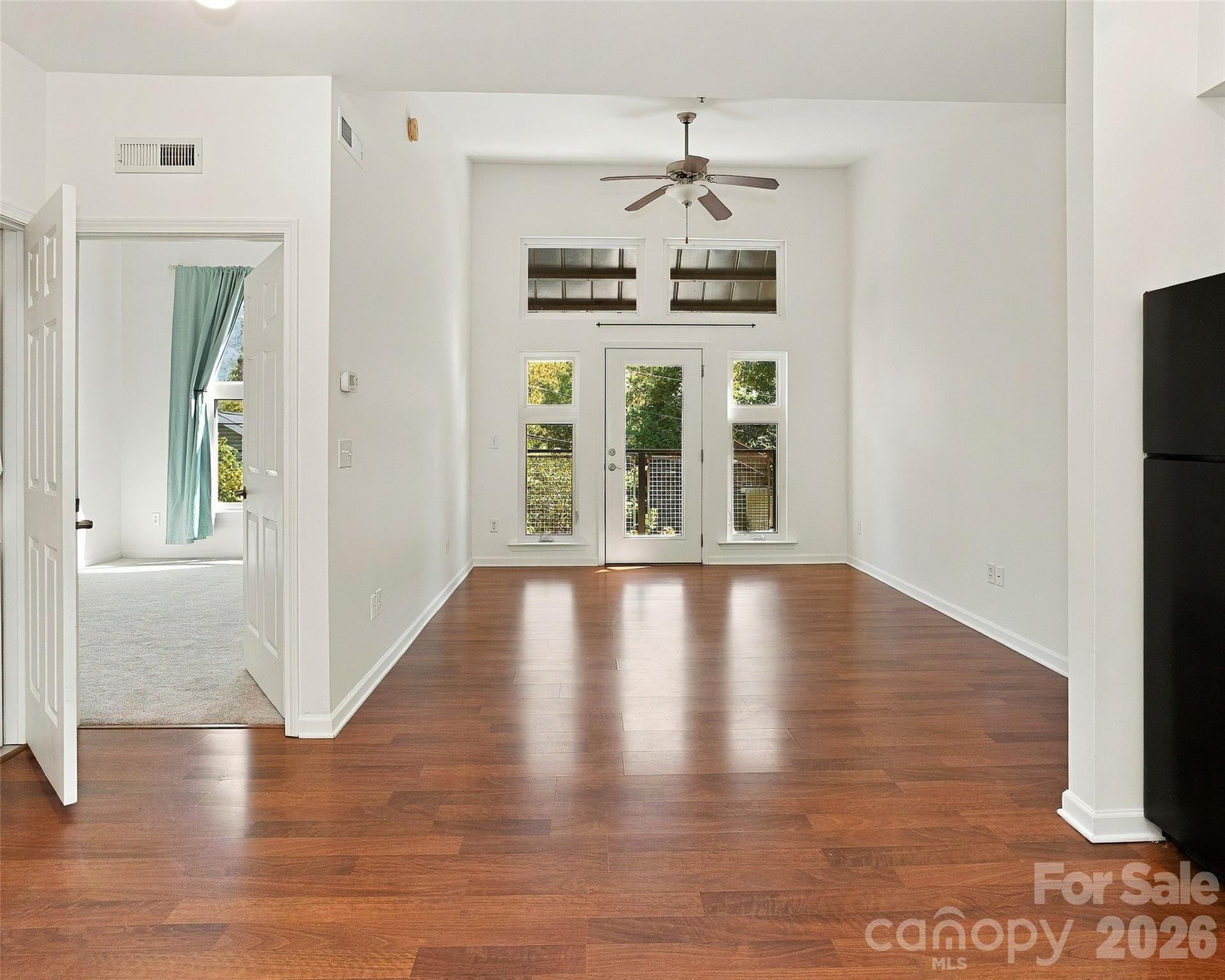 125 Clingman Avenue 304 Property Photo 1