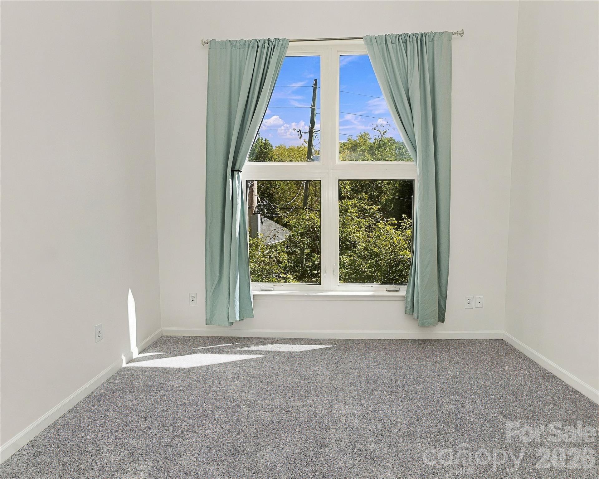 125 Clingman Avenue 304 Property Photo 12