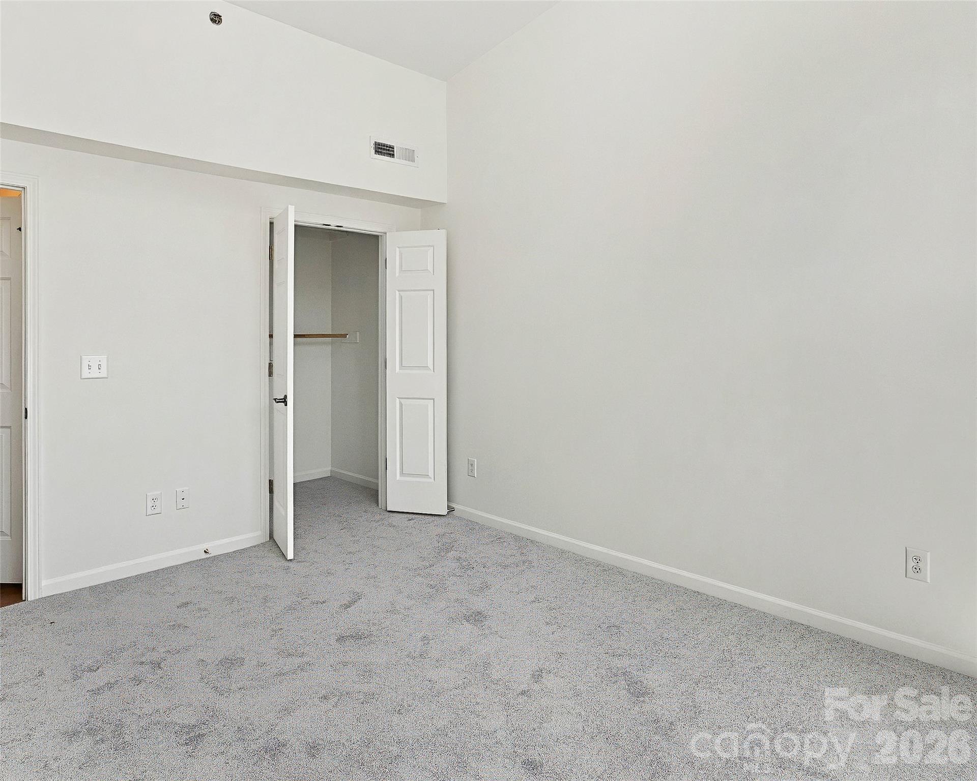 125 Clingman Avenue 304 Property Photo 15