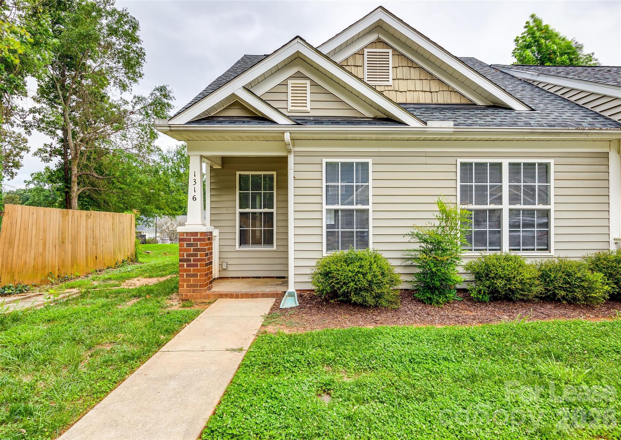 1316 Dan Drive Property Photo 1