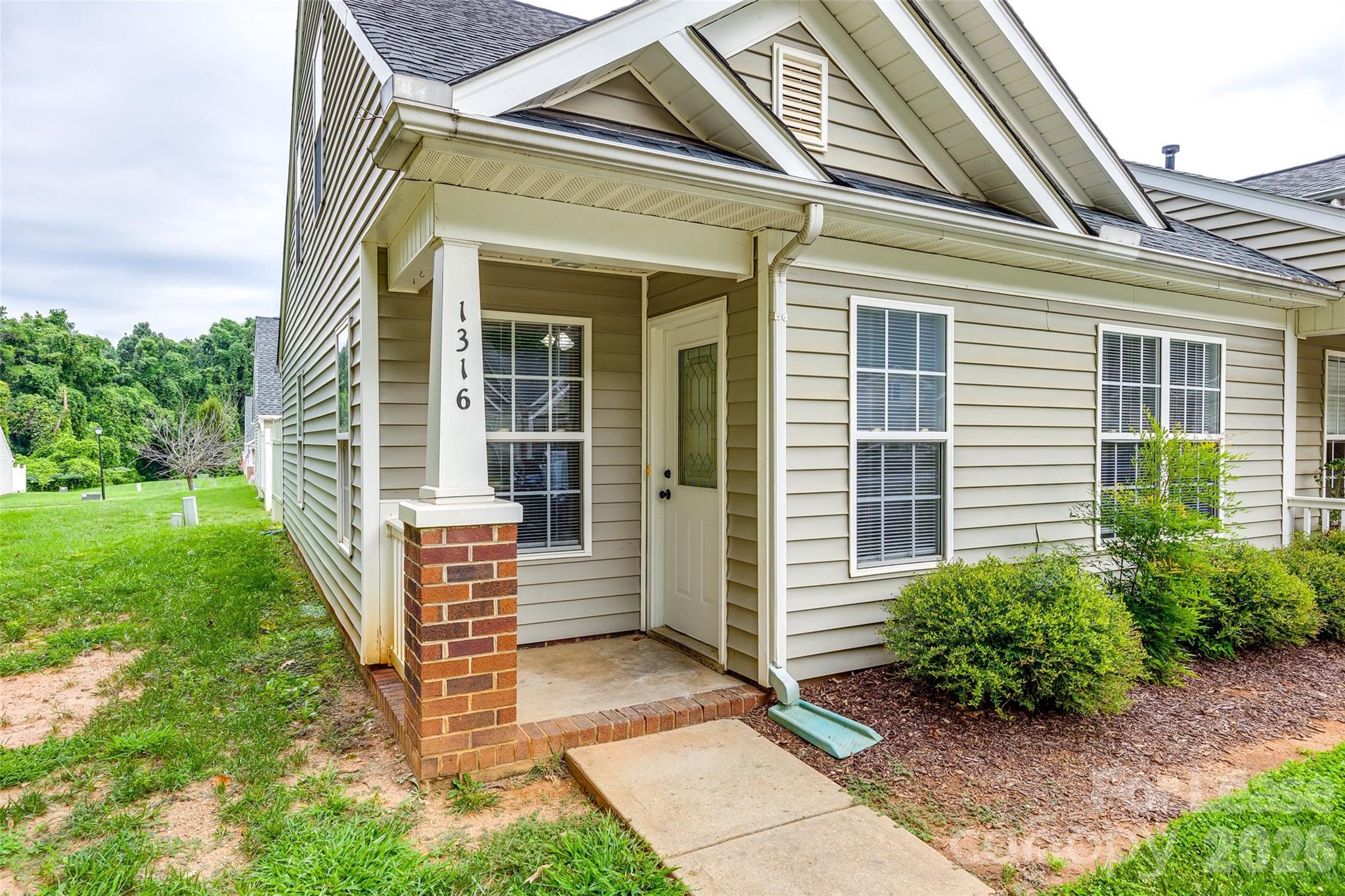 1316 Dan Drive Property Photo 2