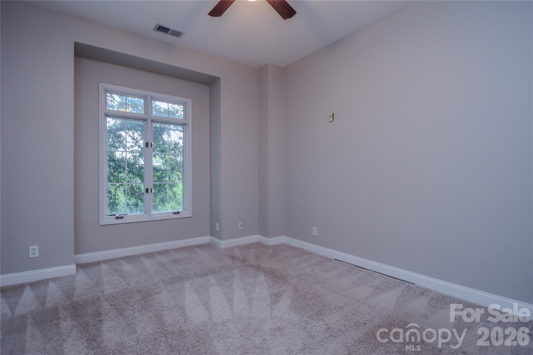 727 Garden District Drive Property Photo 6