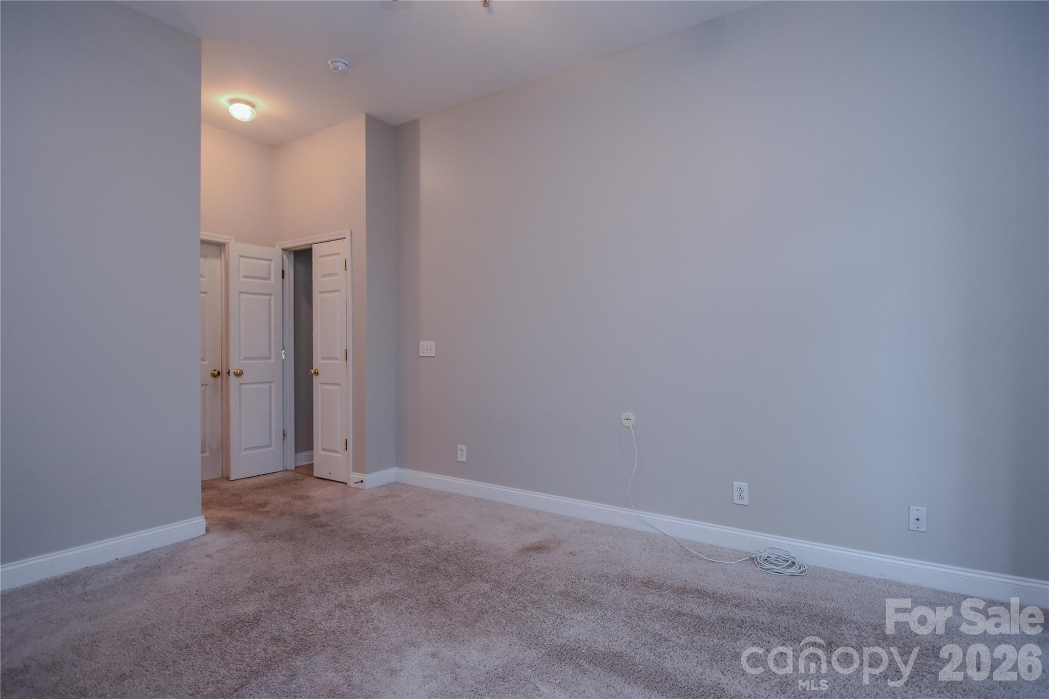 727 Garden District Drive Property Photo 7