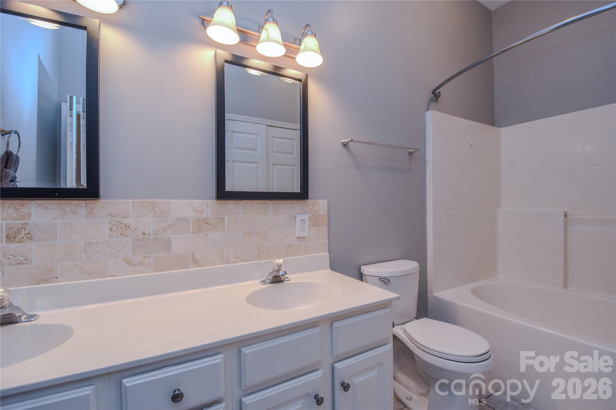 727 Garden District Drive Property Photo 9