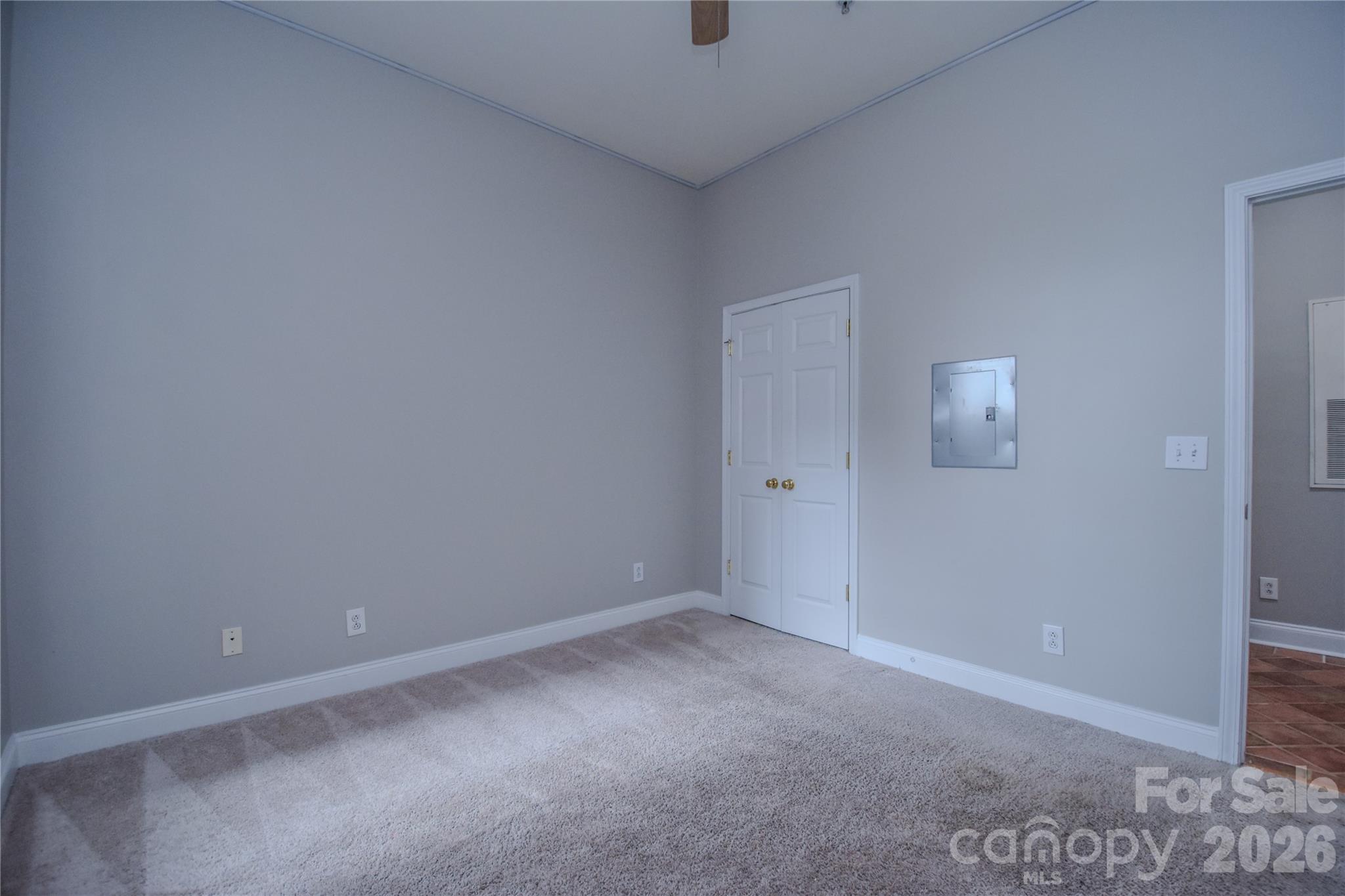 727 Garden District Drive Property Photo 12