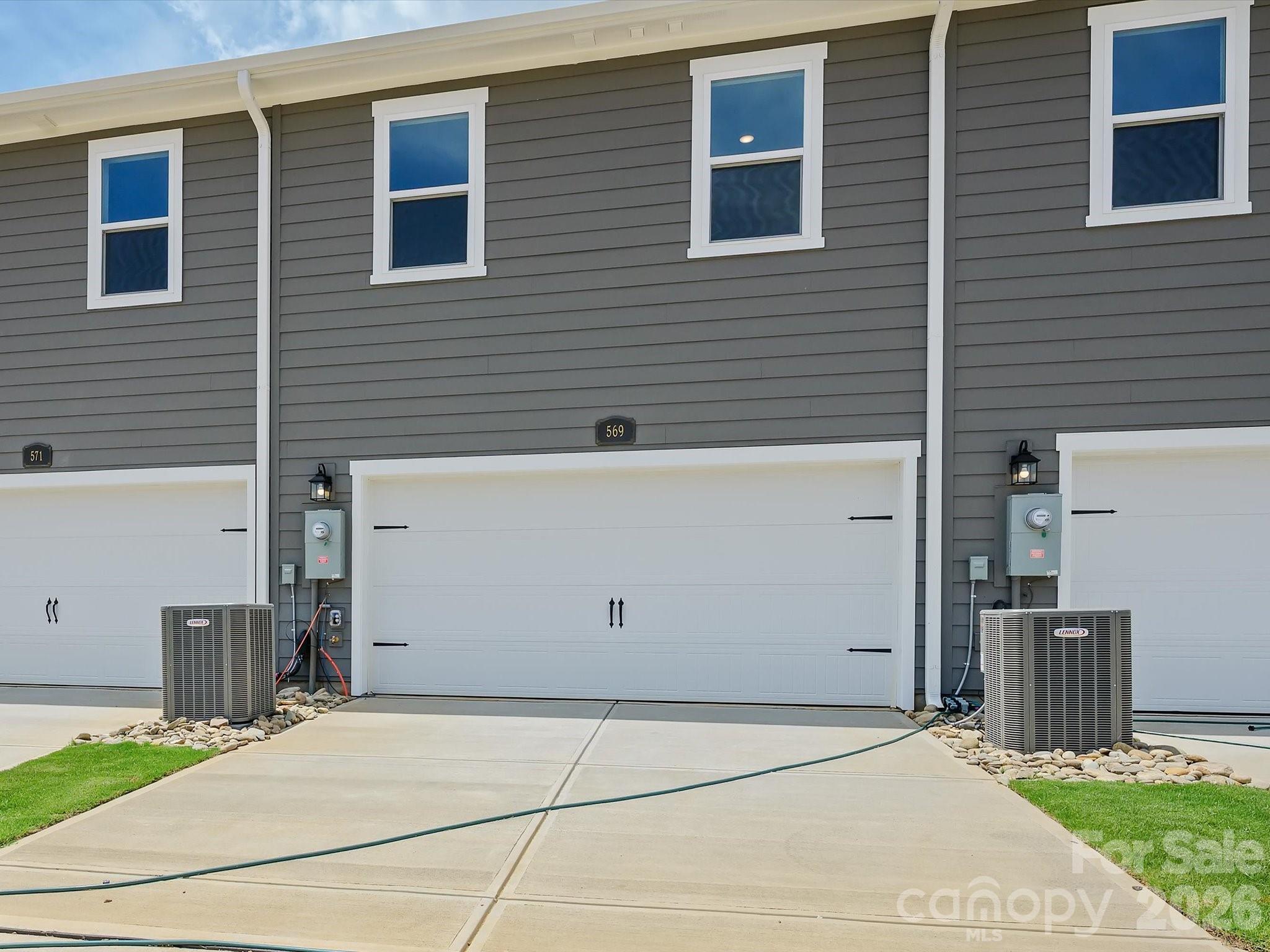569 Cape Cod Way Property Photo 2