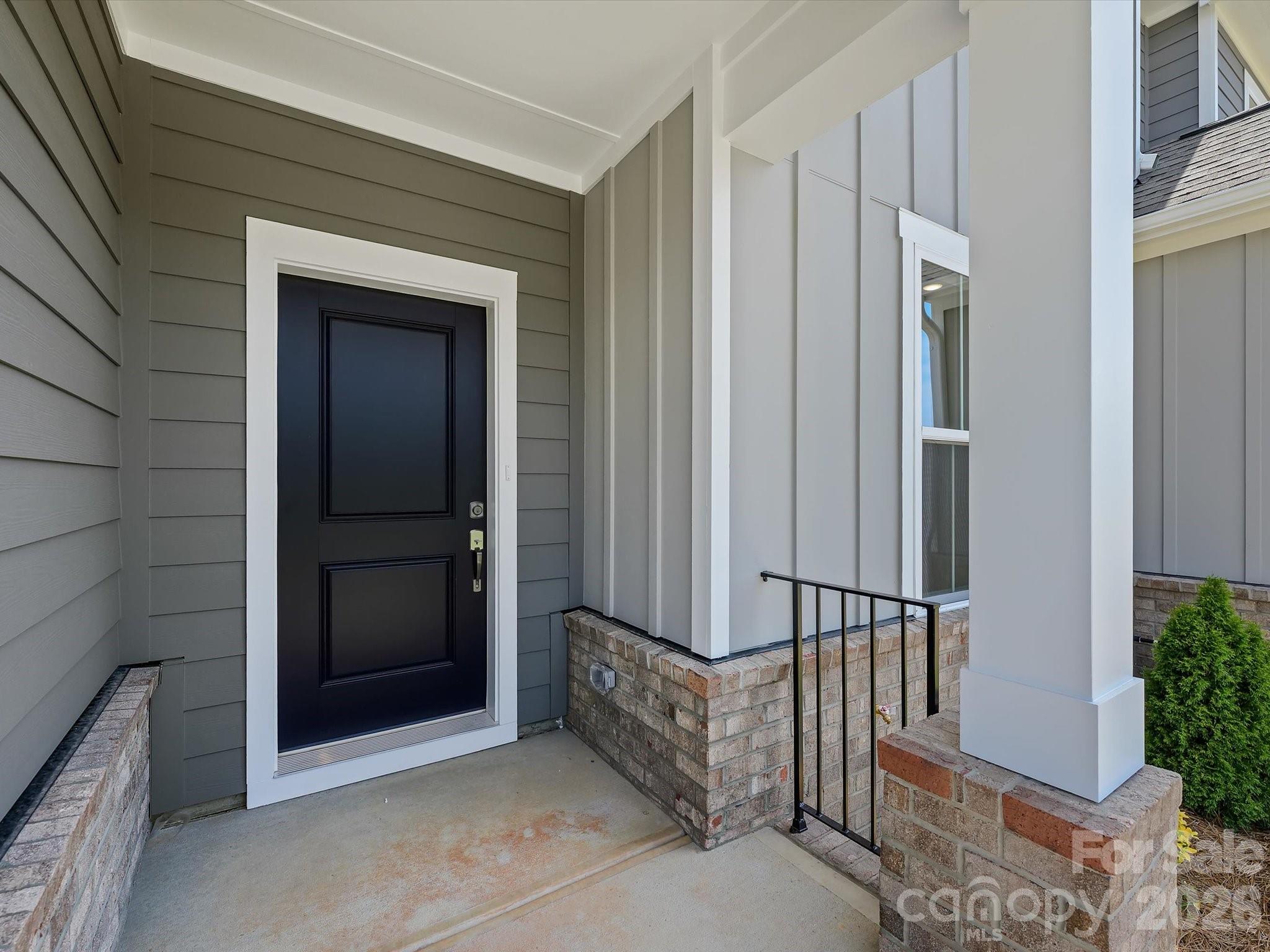 569 Cape Cod Way Property Photo 4