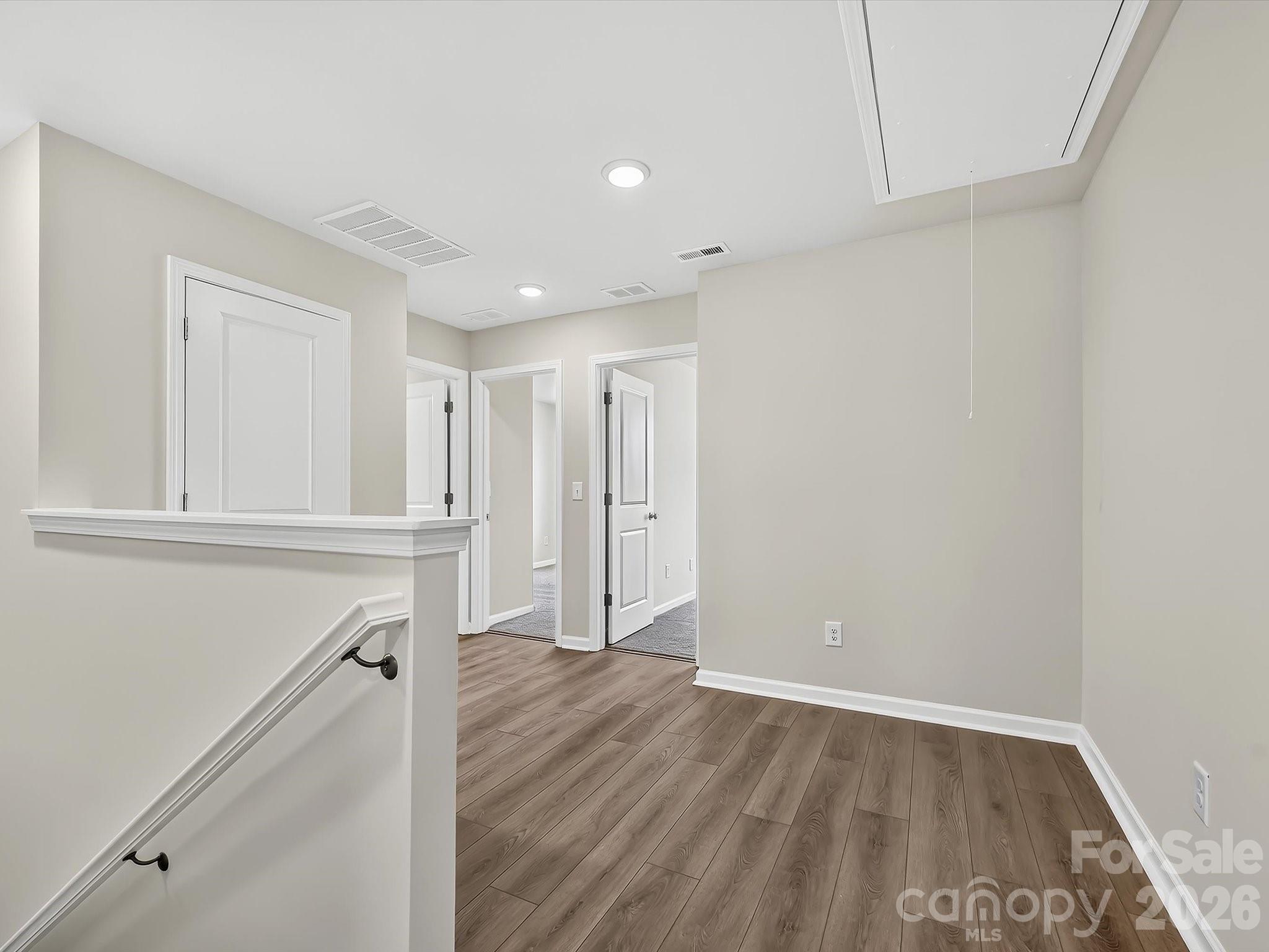 569 Cape Cod Way Property Photo 17