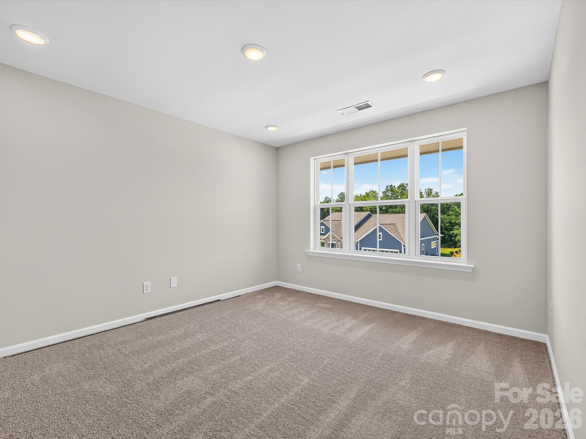 569 Cape Cod Way Property Photo 21