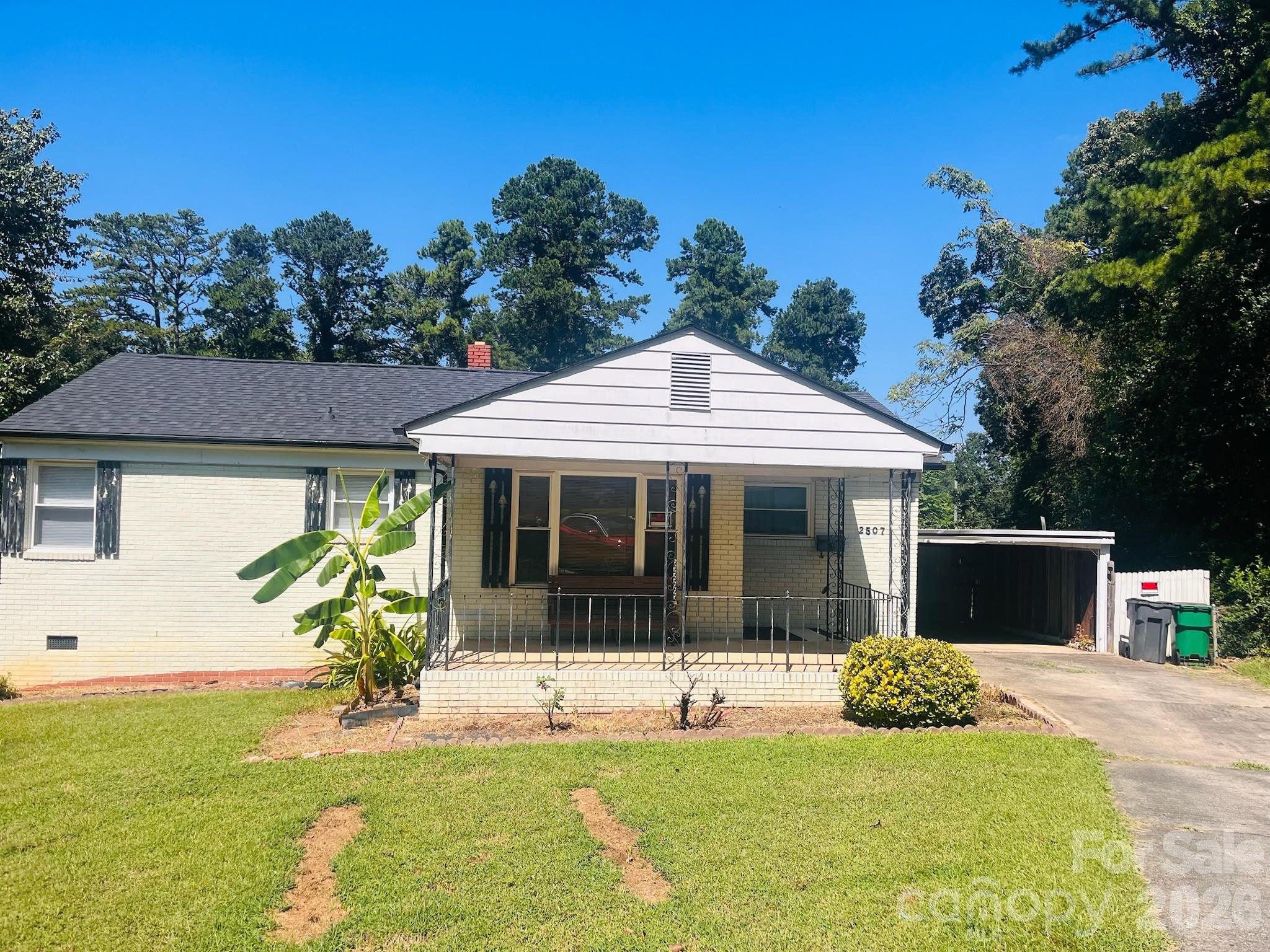 2507 Elkwood Circle Property Photo 1