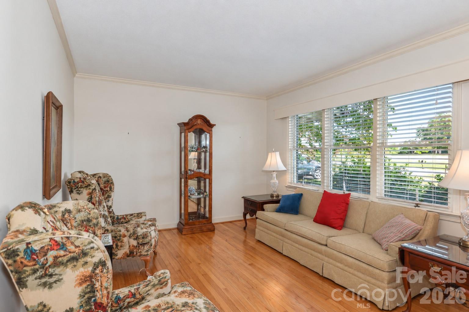 1609 Museum Road Property Photo 7