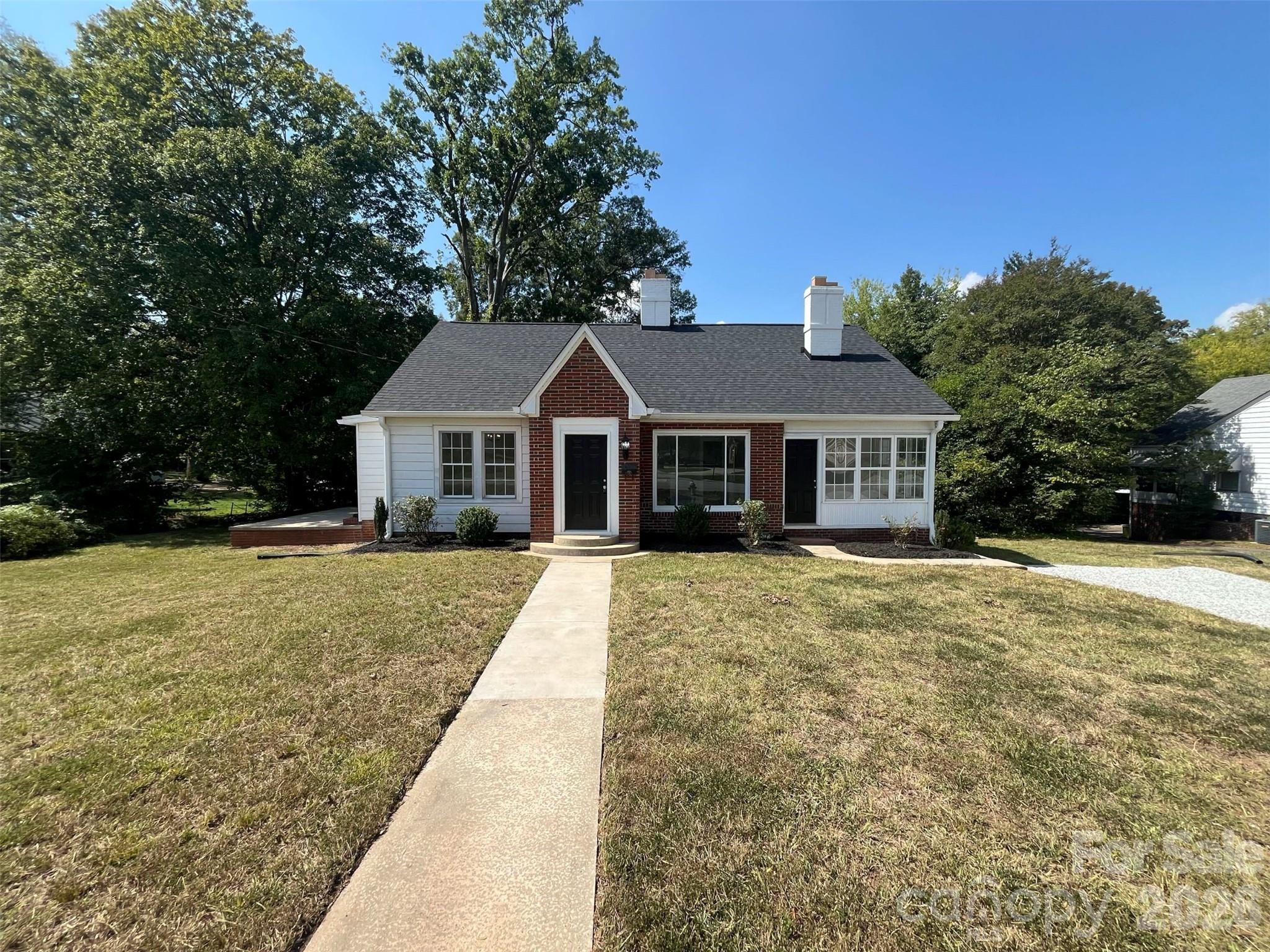 905 3rd Street Property Photo 1