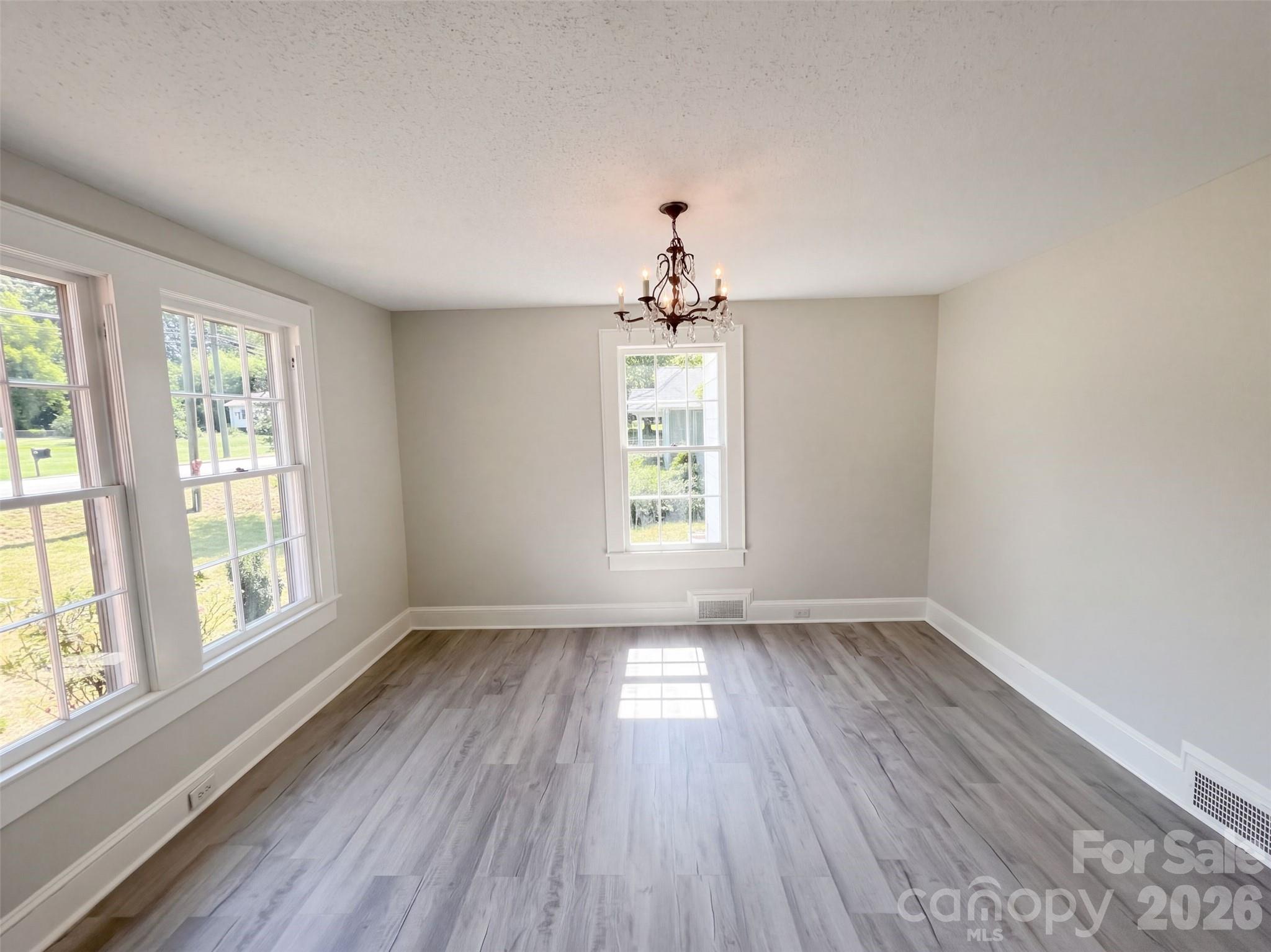 905 3rd Street Property Photo 8