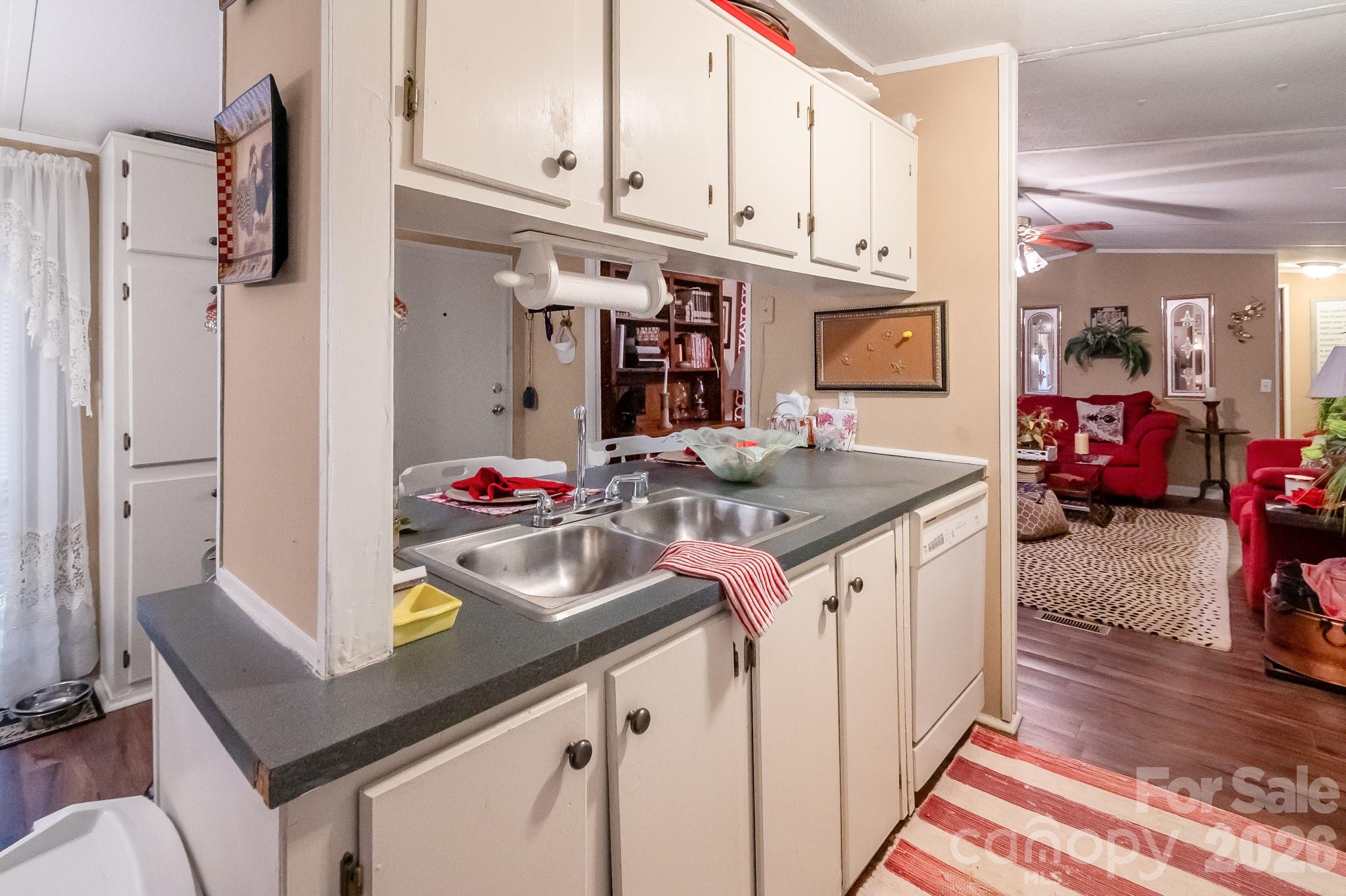 2157 Ross Cauthen Road Property Photo 8