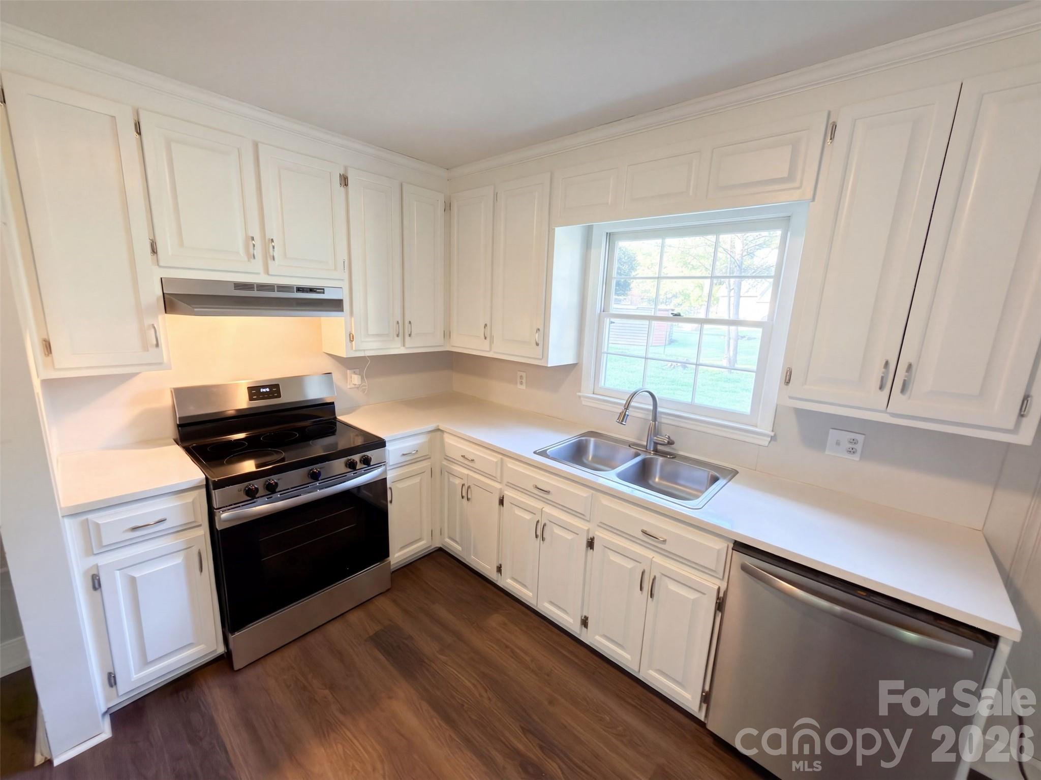 1809 Love Road Property Photo 2