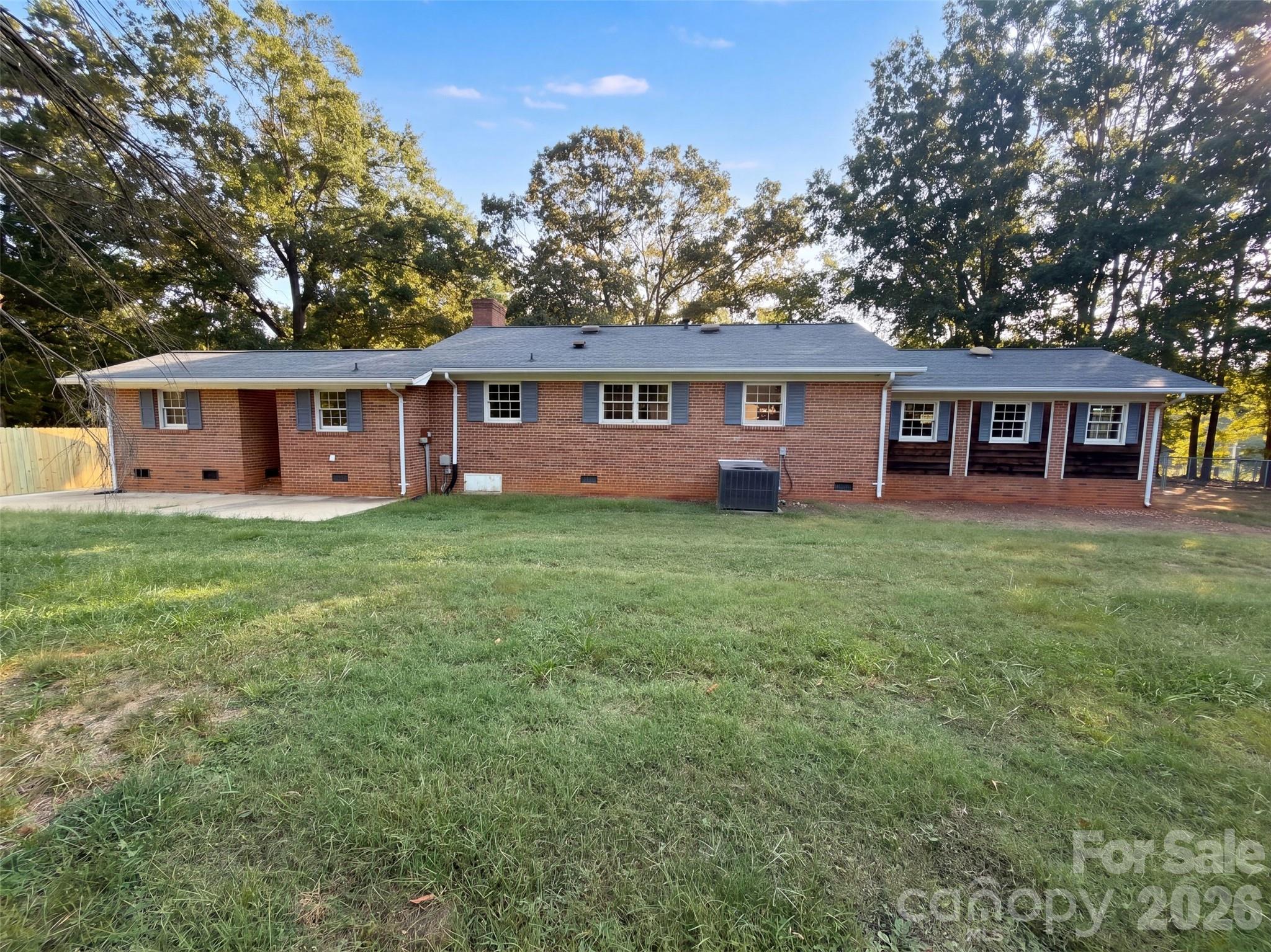 1809 Love Road Property Photo 5