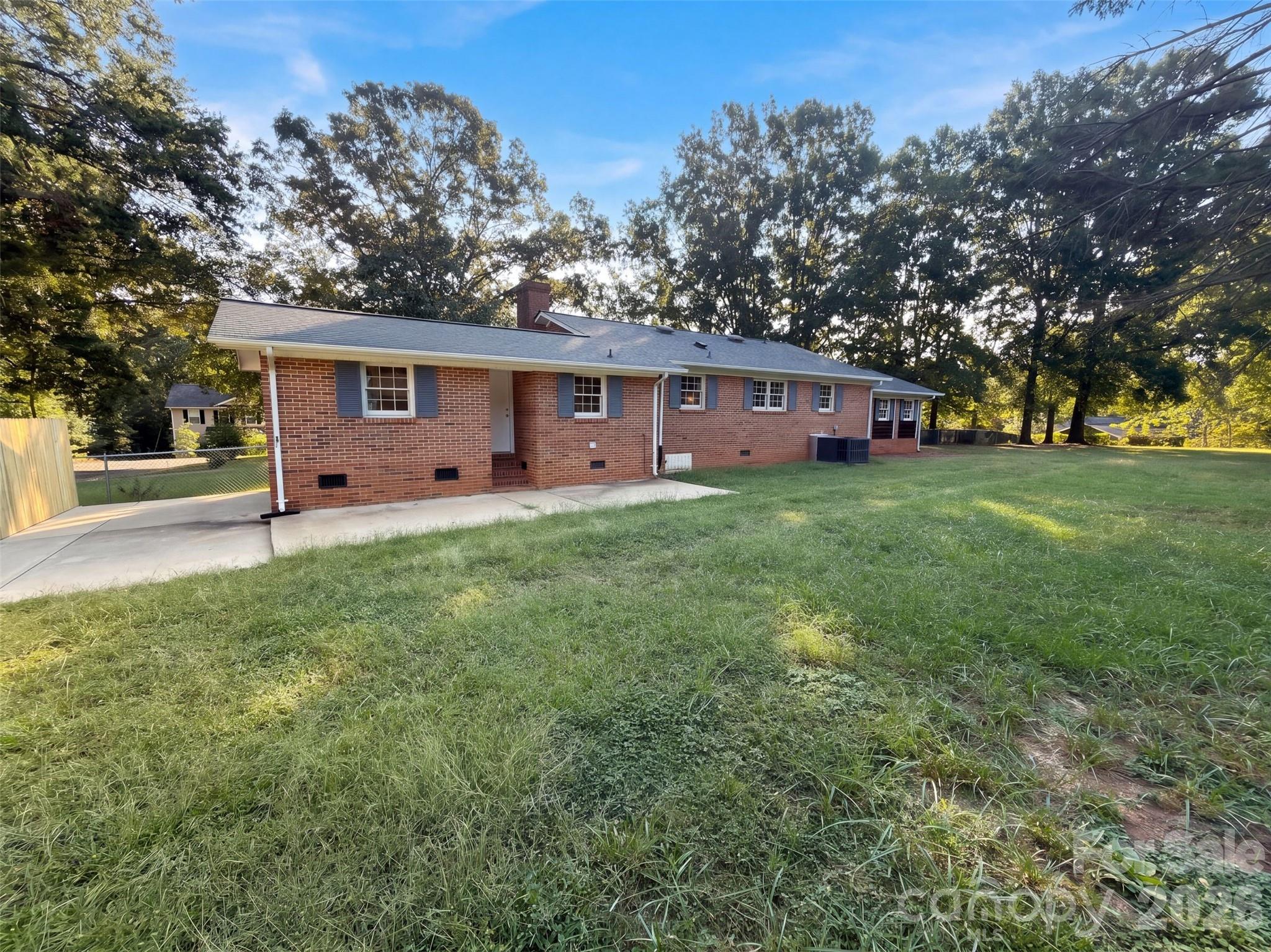 1809 Love Road Property Photo 6