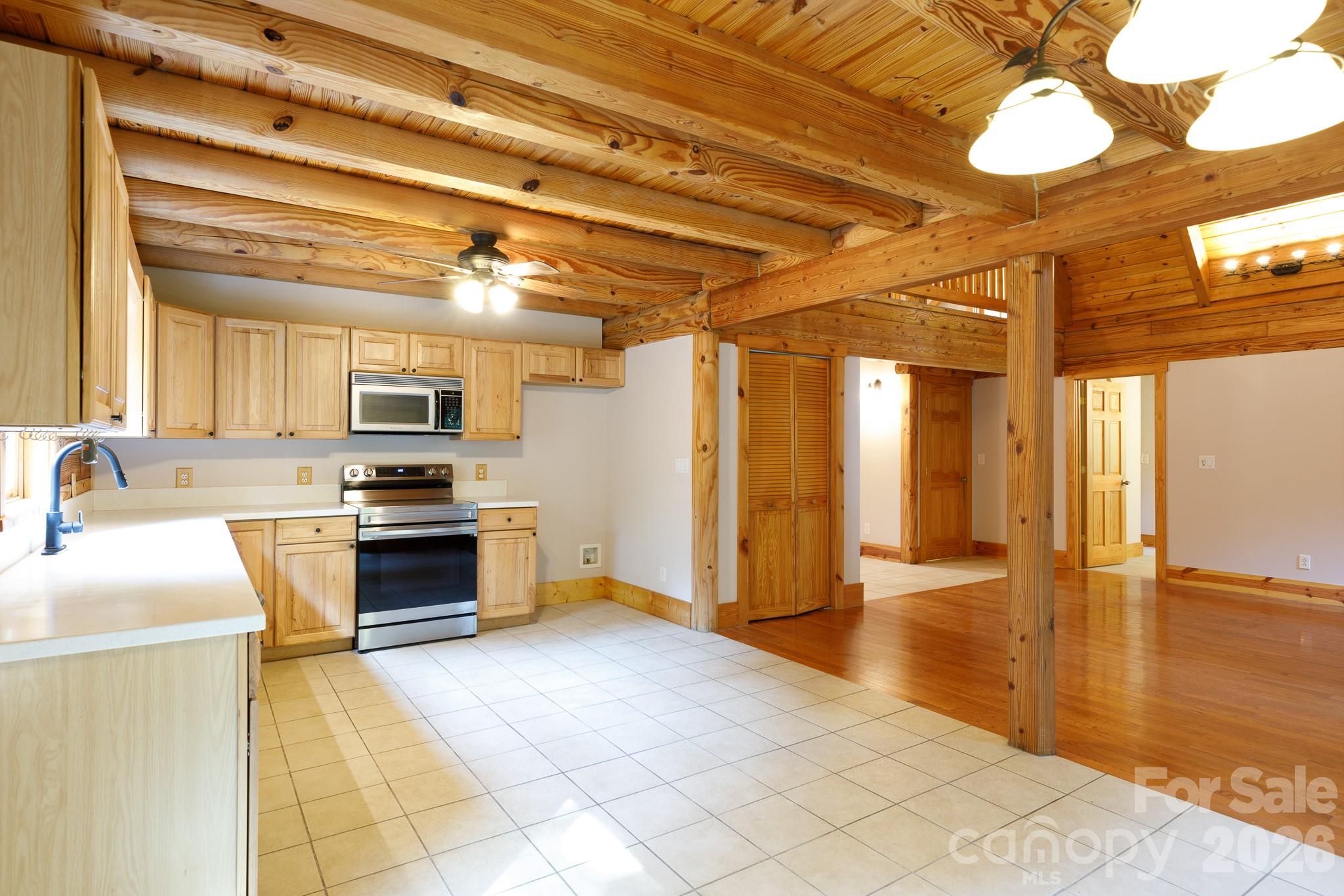 4300 Falcon Hall Way Property Photo 17