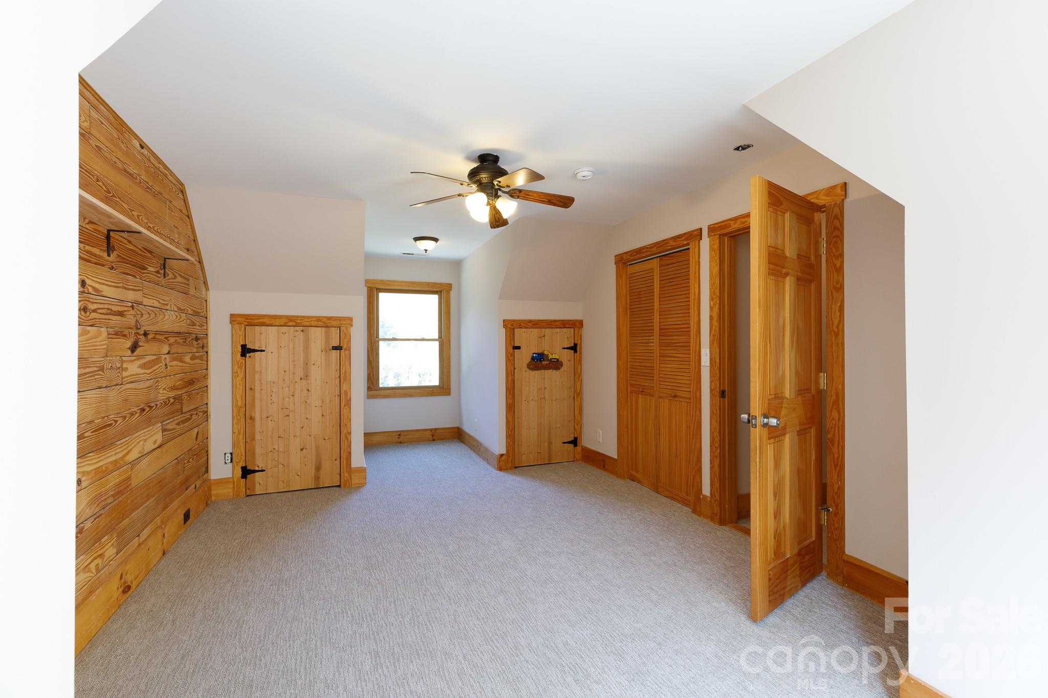 4300 Falcon Hall Way Property Photo 31