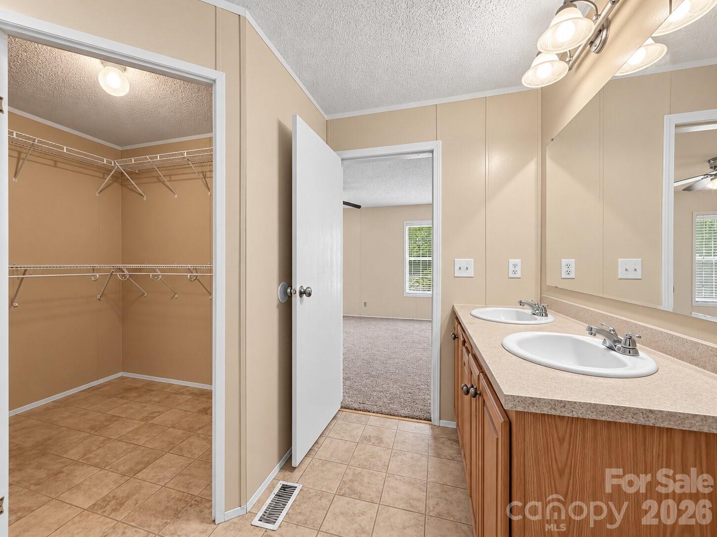 34 Justin Lane Property Photo 23