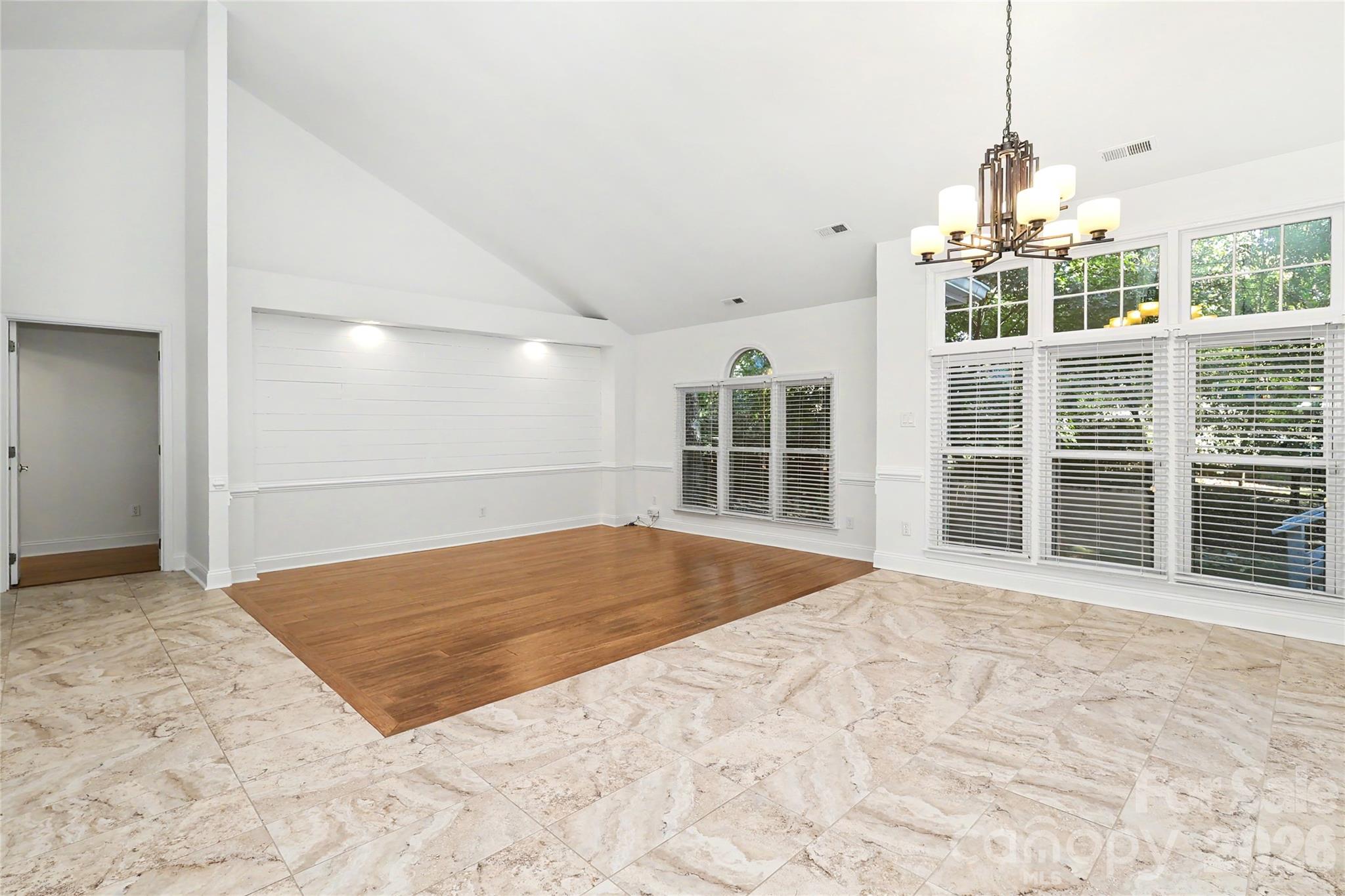 9931 Deer Spring Lane Property Photo 7