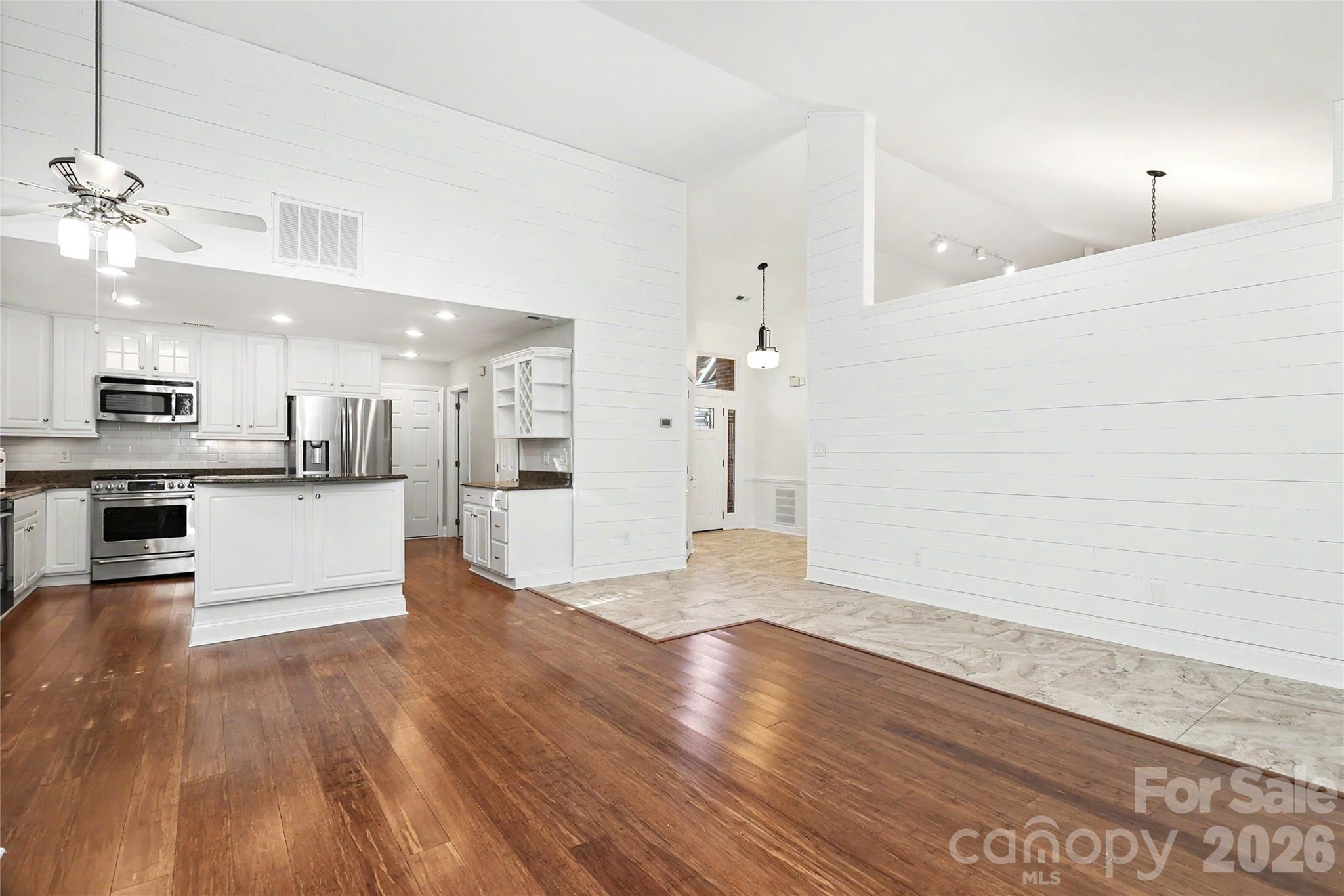 9931 Deer Spring Lane Property Photo 17