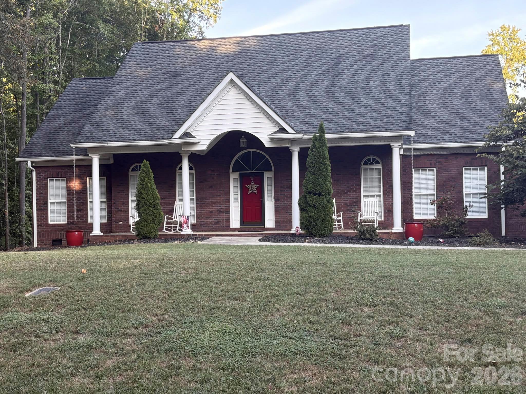 3008 Scottsdale Lane Property Photo 1