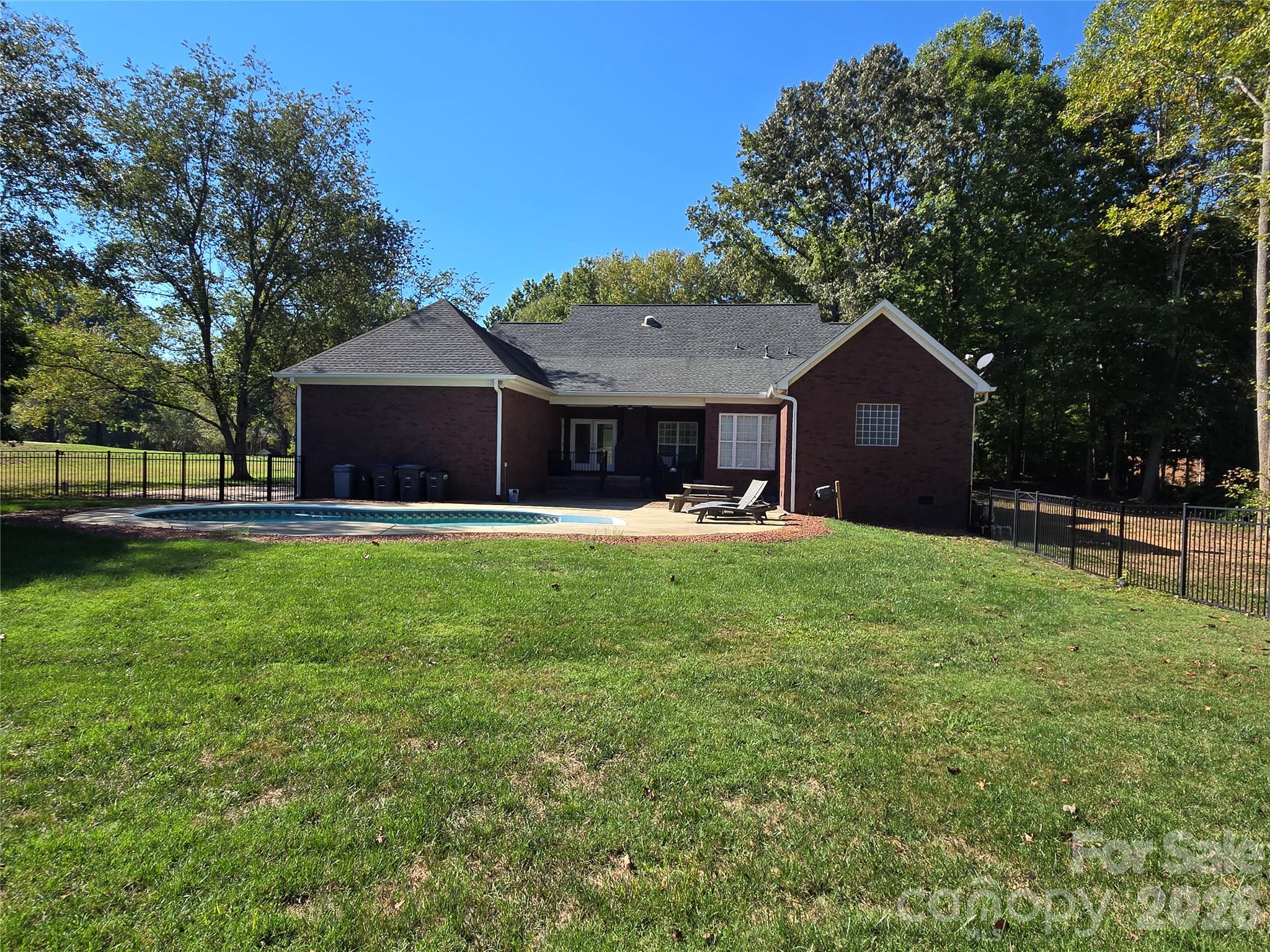 3008 Scottsdale Lane Property Photo 1