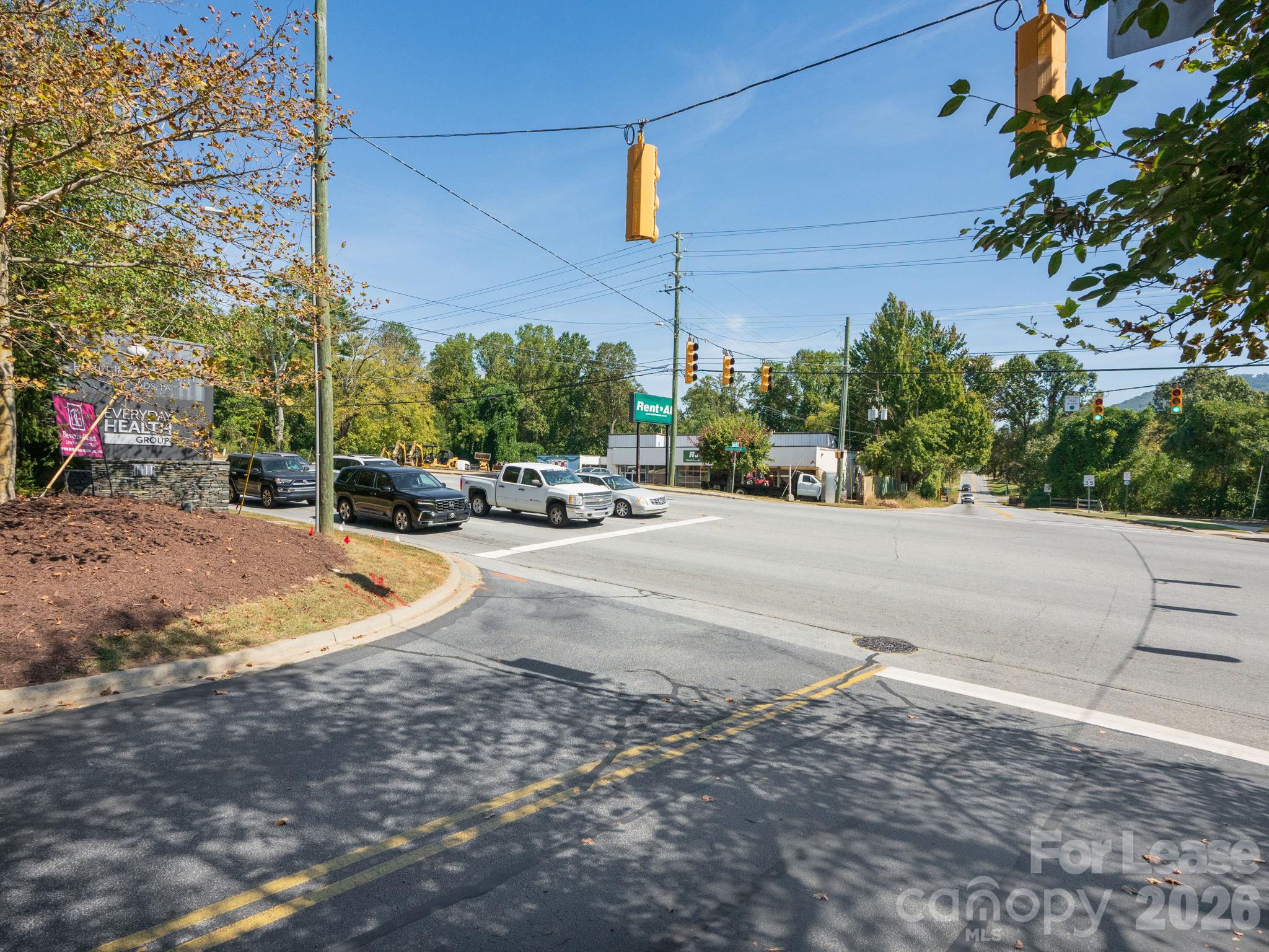 1111 Hendersonville Road 100 Property Photo 20