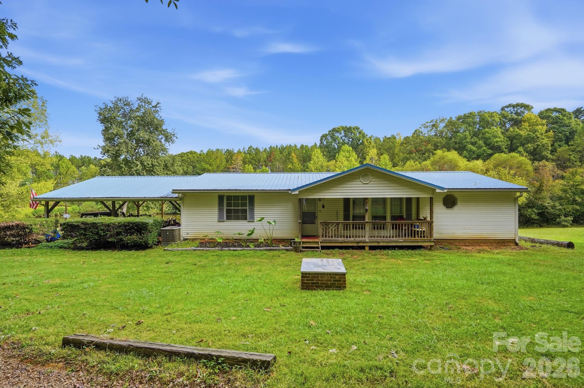 650 Simpson Road Property Photo 2