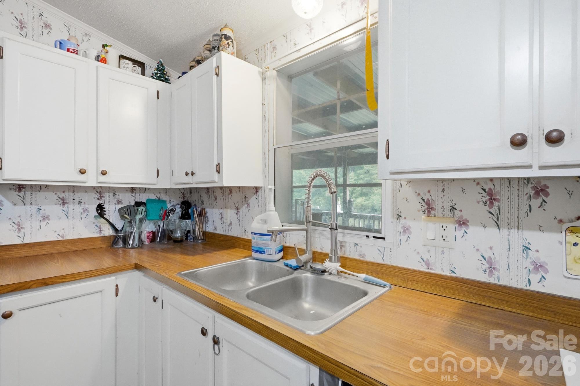 650 Simpson Road Property Photo 22