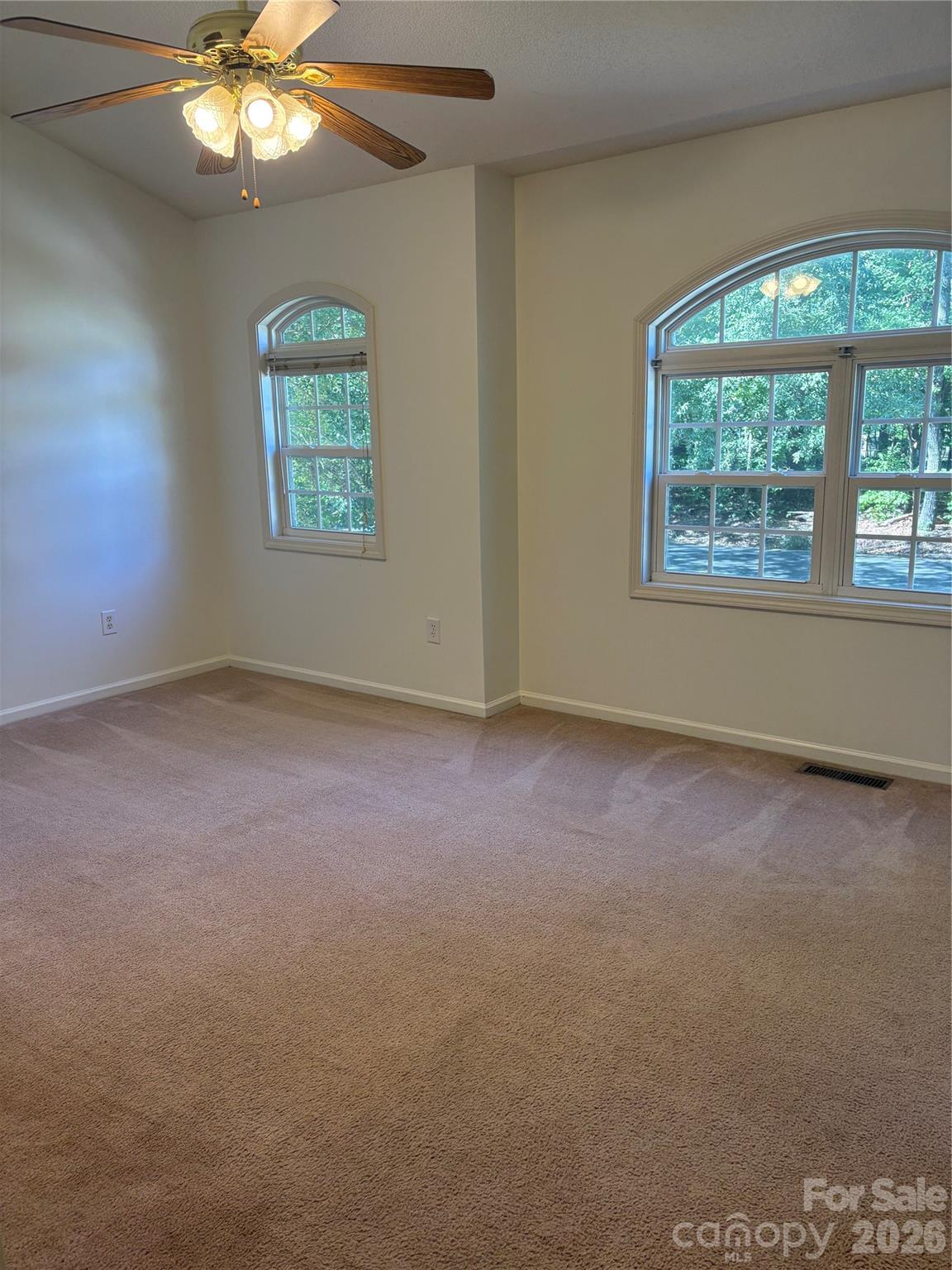 2430 Sylvan Drive Property Photo 10