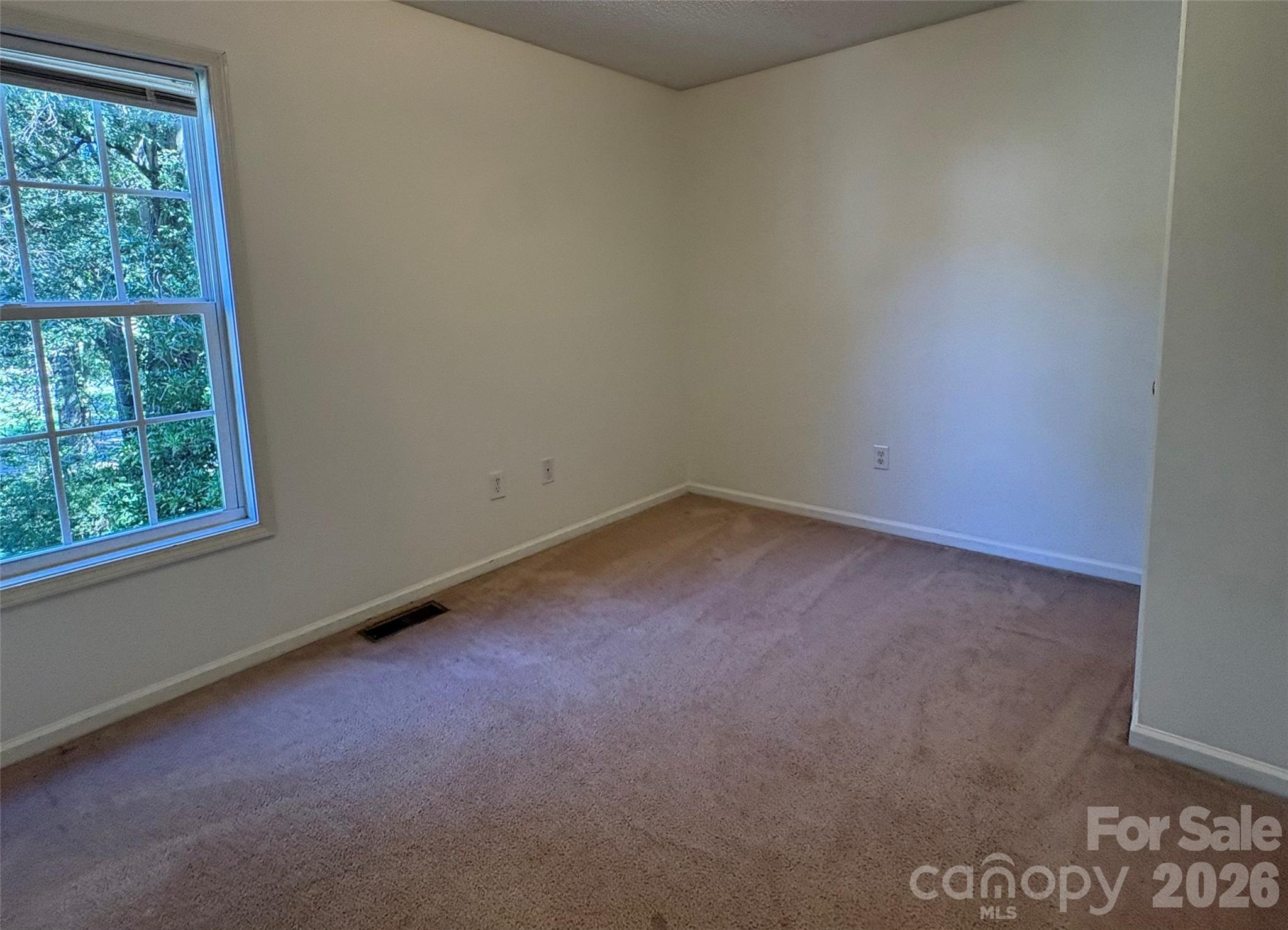 2430 Sylvan Drive Property Photo 15