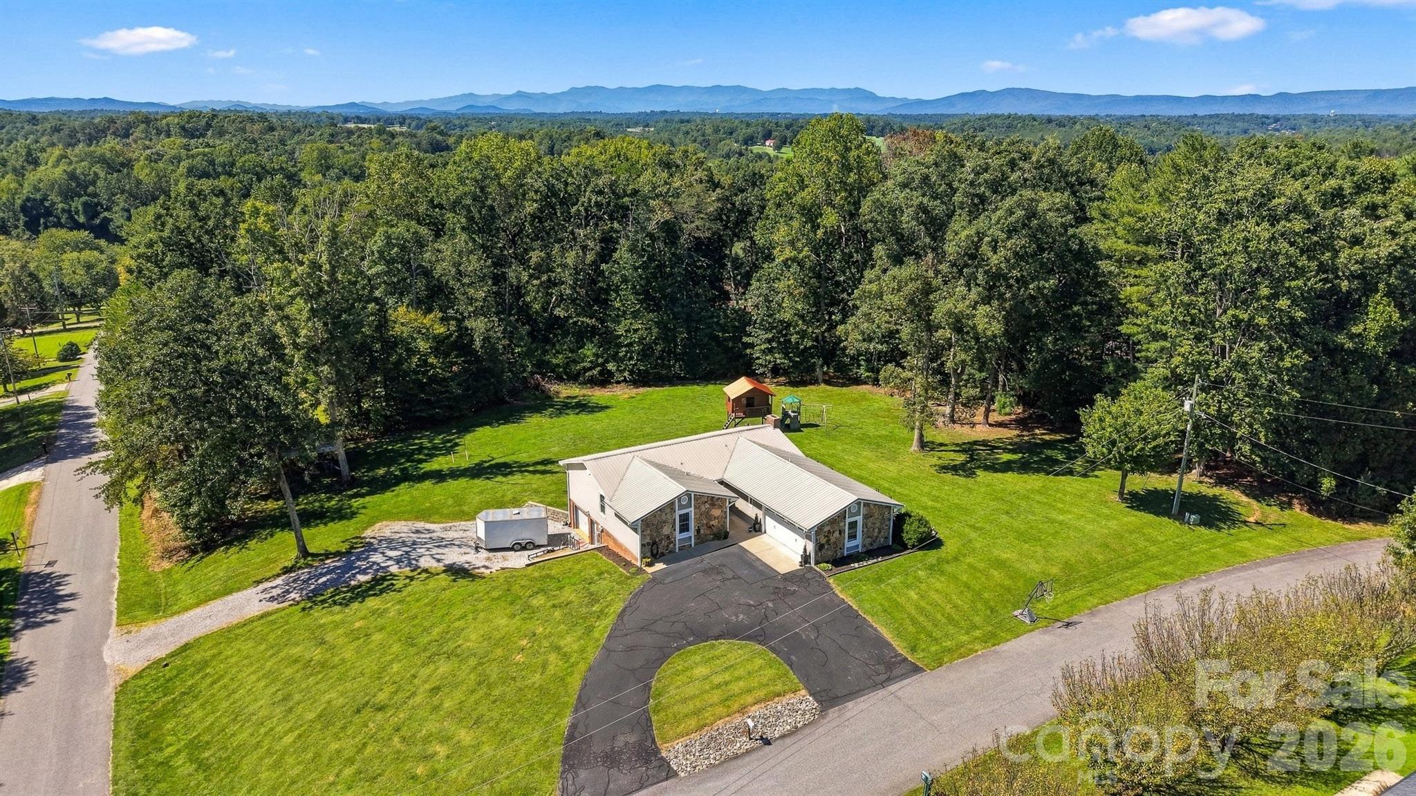 2094 South Fork Drive Property Photo 1