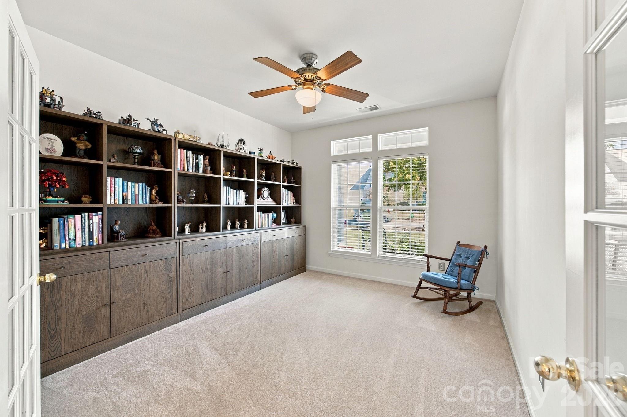 2723 Sunberry Lane Property Photo 7
