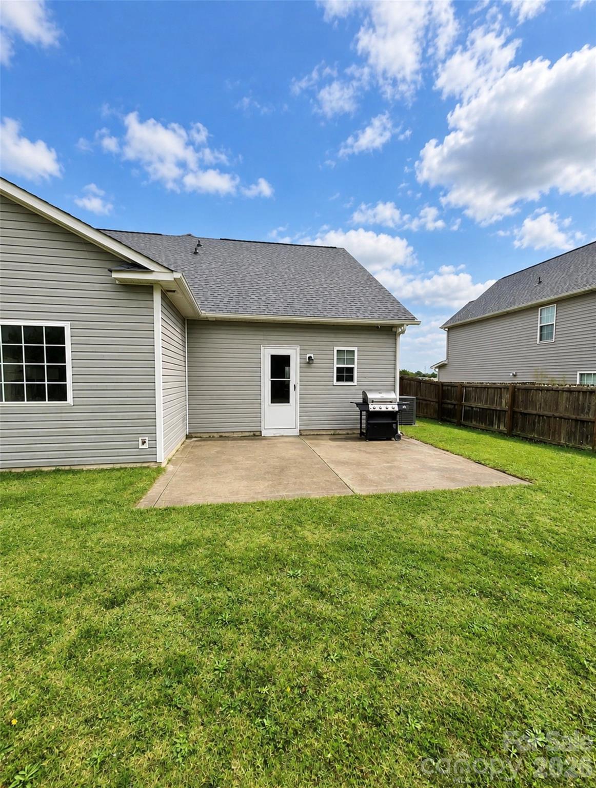 3600 Crosswinds Drive Property Photo 8