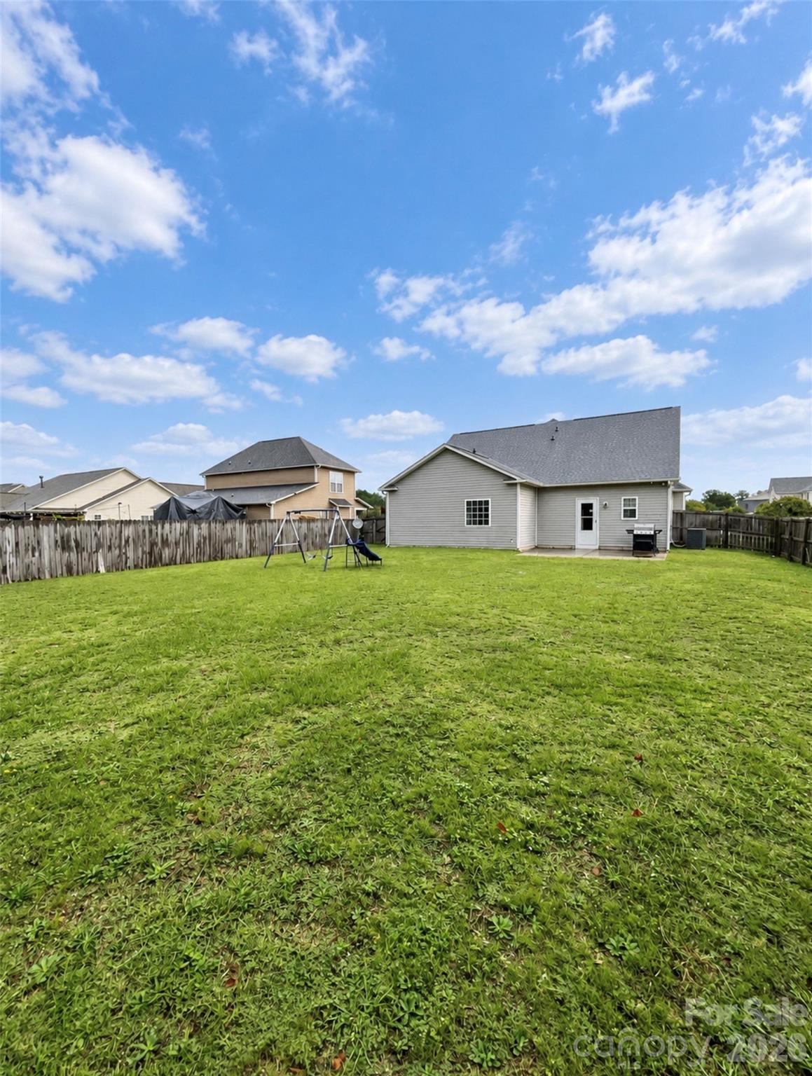 3600 Crosswinds Drive Property Photo 9