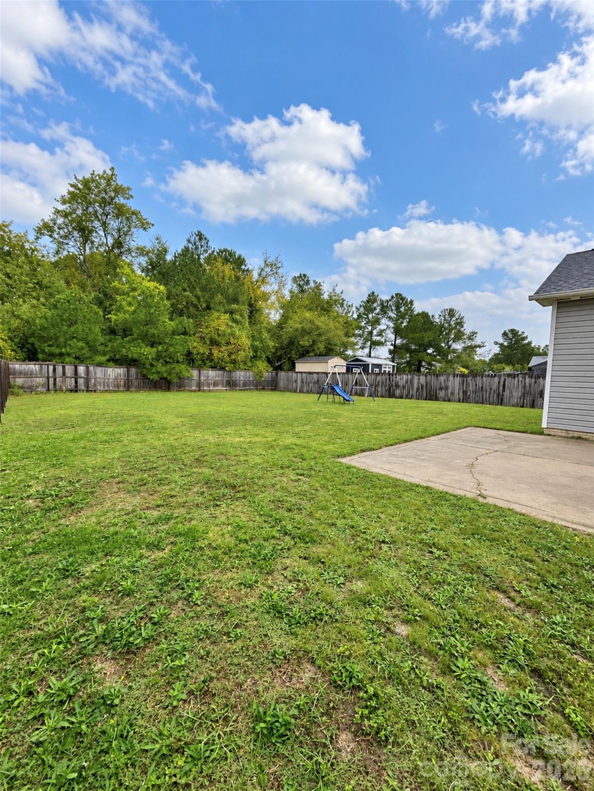 3600 Crosswinds Drive Property Photo 11