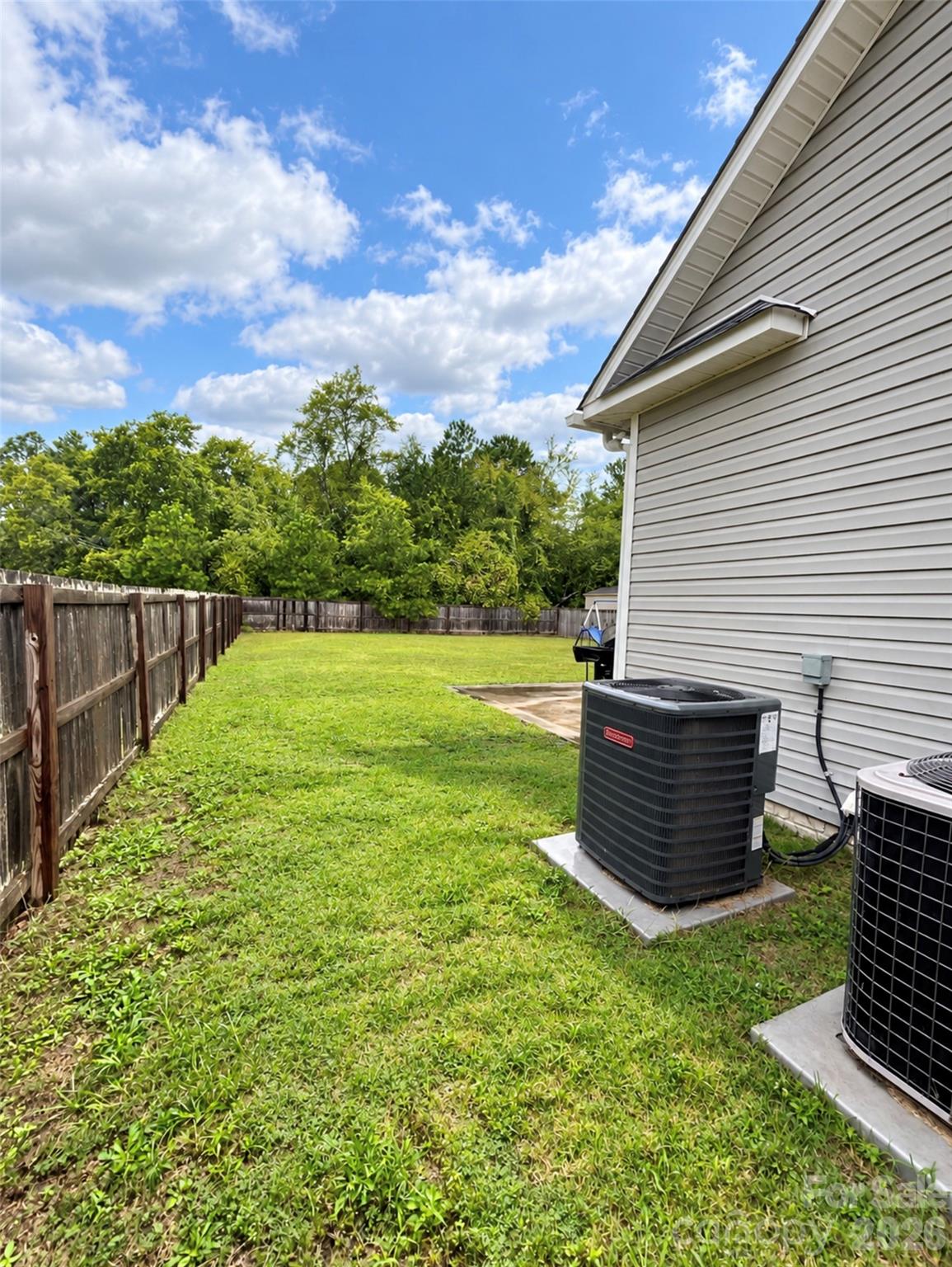 3600 Crosswinds Drive Property Photo 12