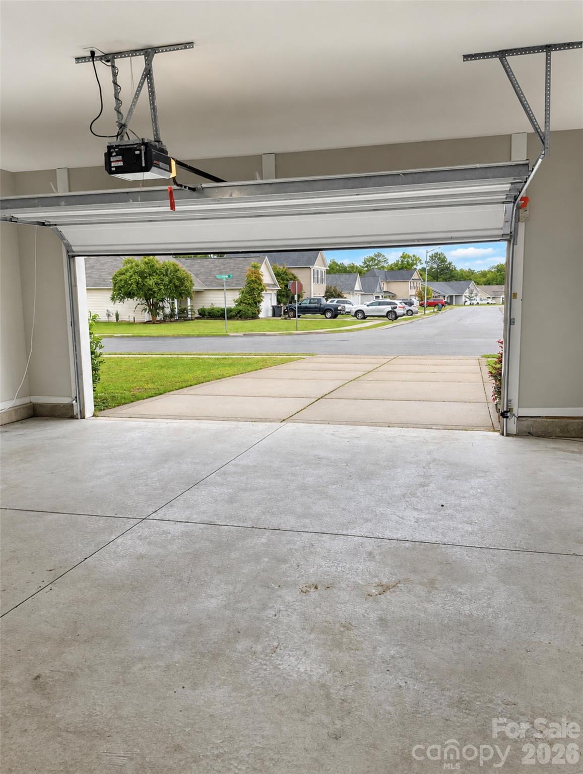 3600 Crosswinds Drive Property Photo 13