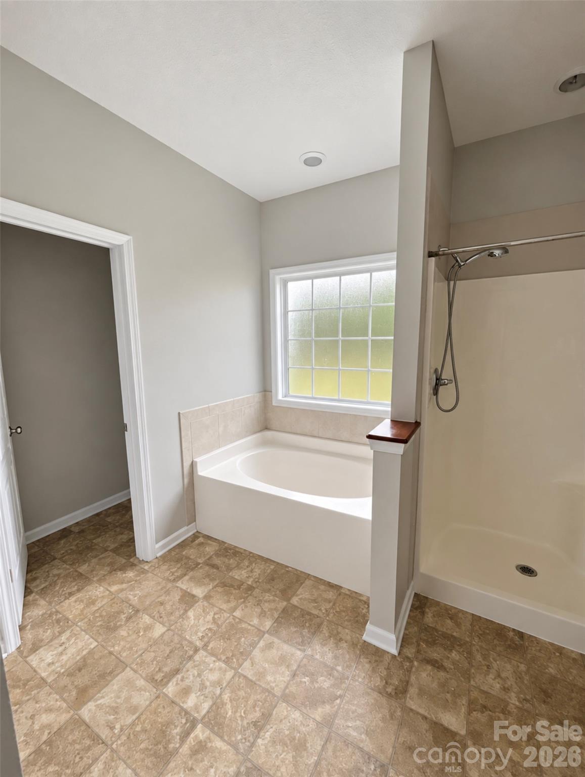 3600 Crosswinds Drive Property Photo 29