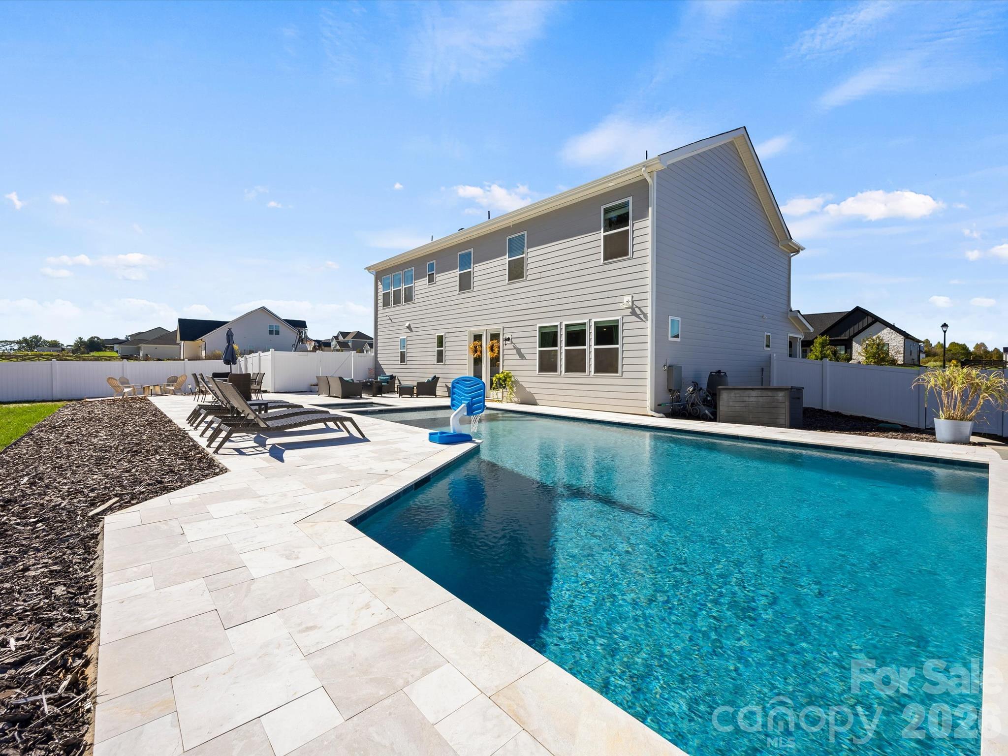 1305 Coppergate Drive Property Photo 9
