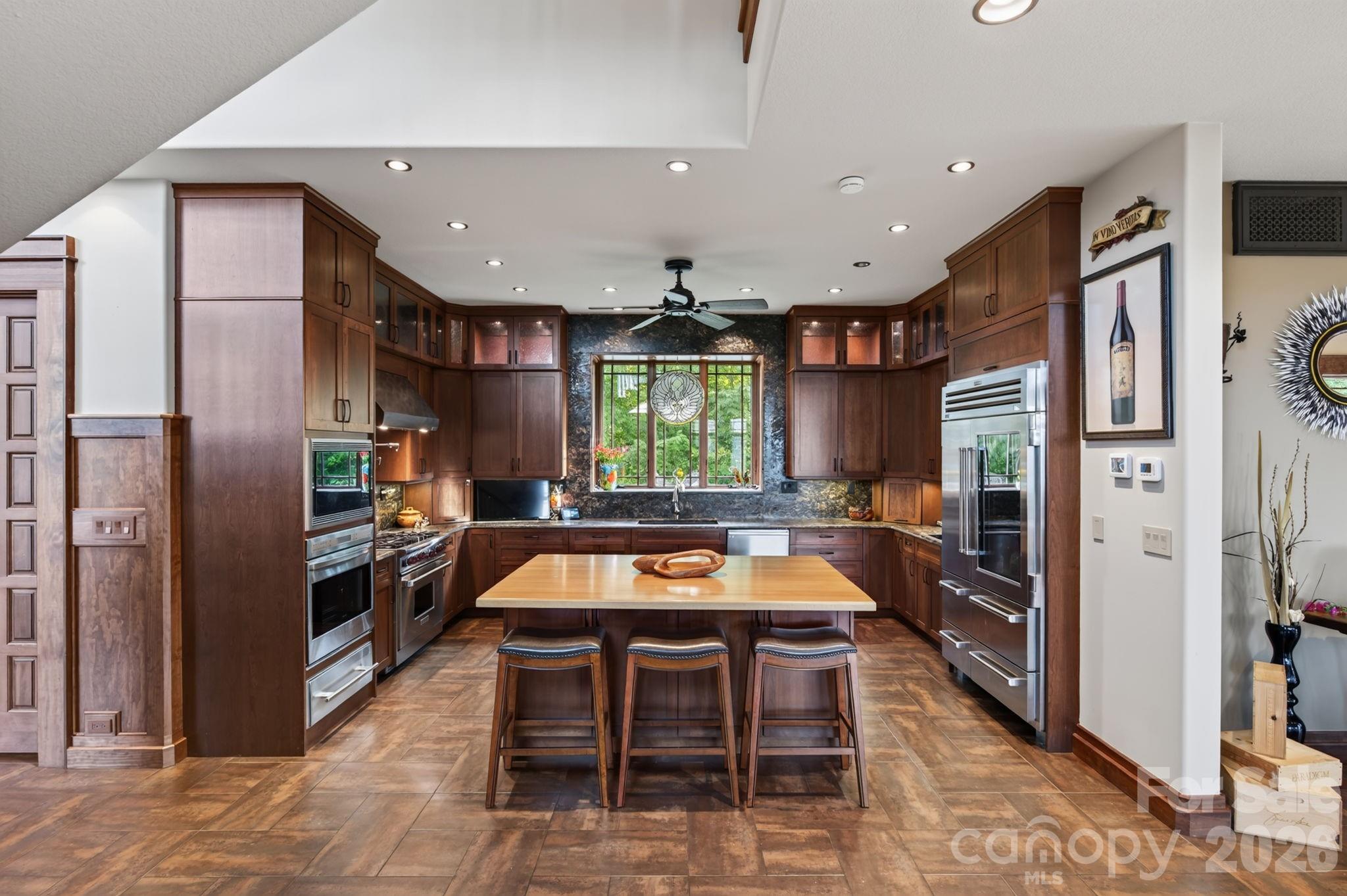 93 Lombard Street Property Photo 14
