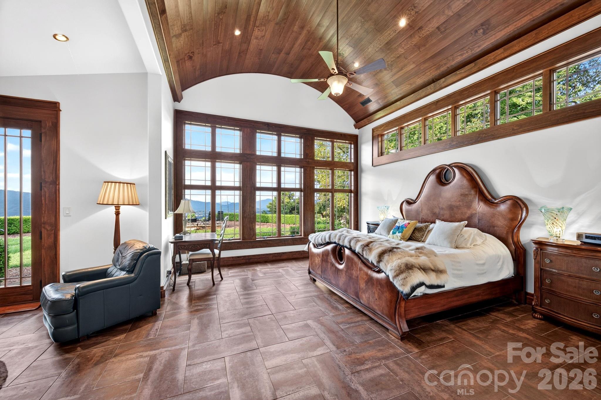 93 Lombard Street Property Photo 25