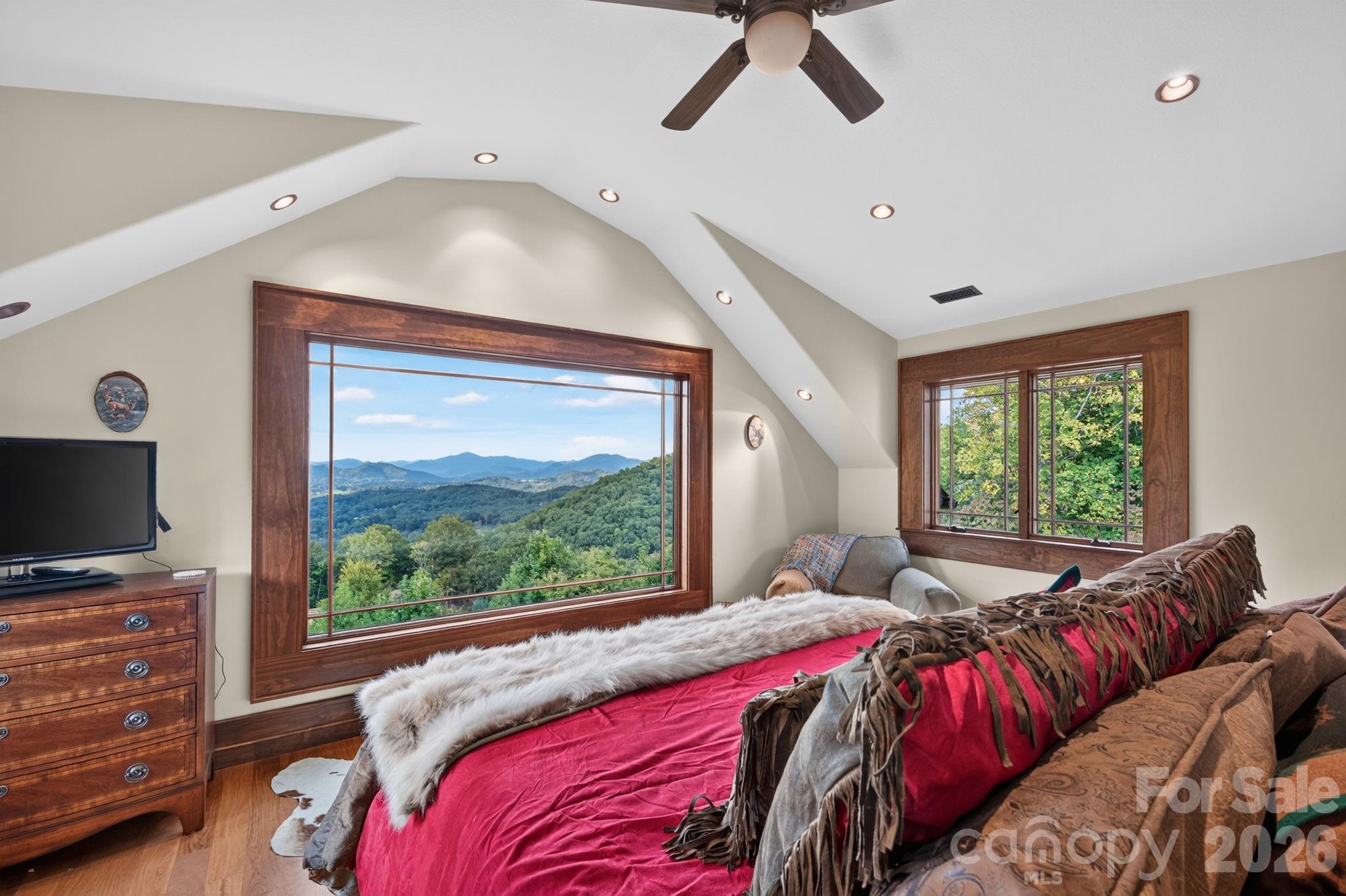 93 Lombard Street Property Photo 30