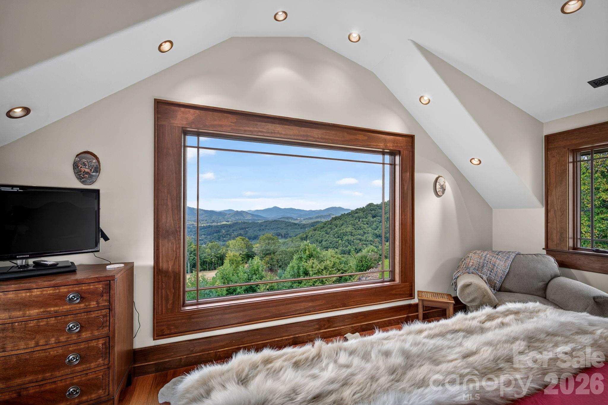 93 Lombard Street Property Photo 31